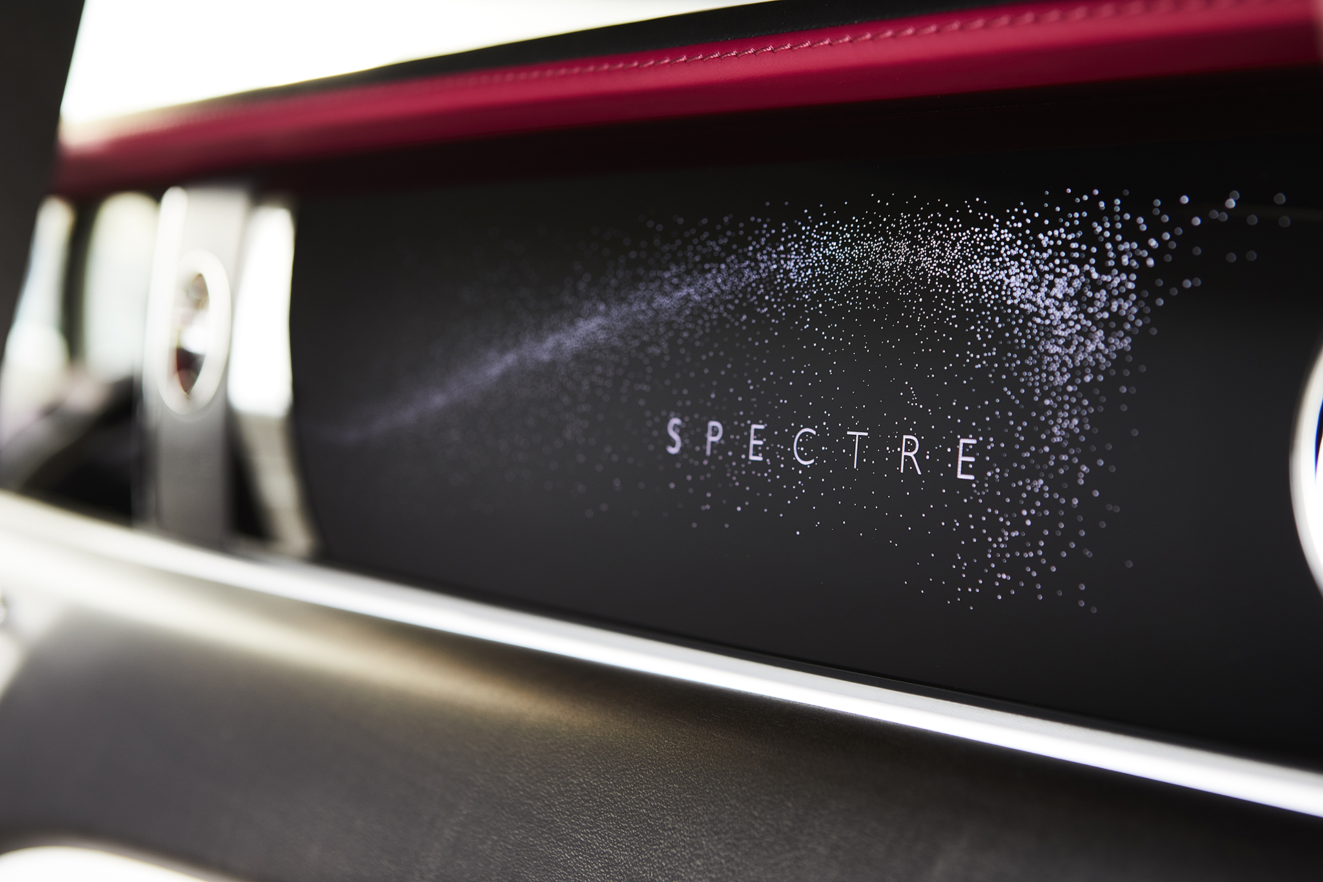 Rolls-Royce Spectre - Coupé siêu sang thuần điện đầu tiên giá từ 18 tỷ đồng- Ảnh 11.