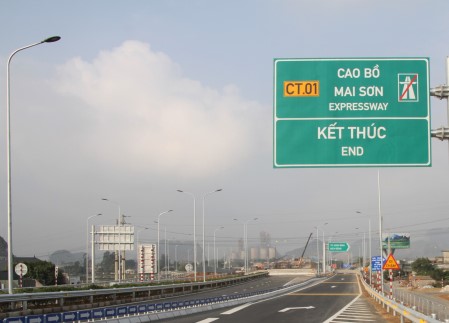 Sôi động kế sách làm giàu dọc tuyến cao tốc Ninh Bình - Nghệ An- Ảnh 1.