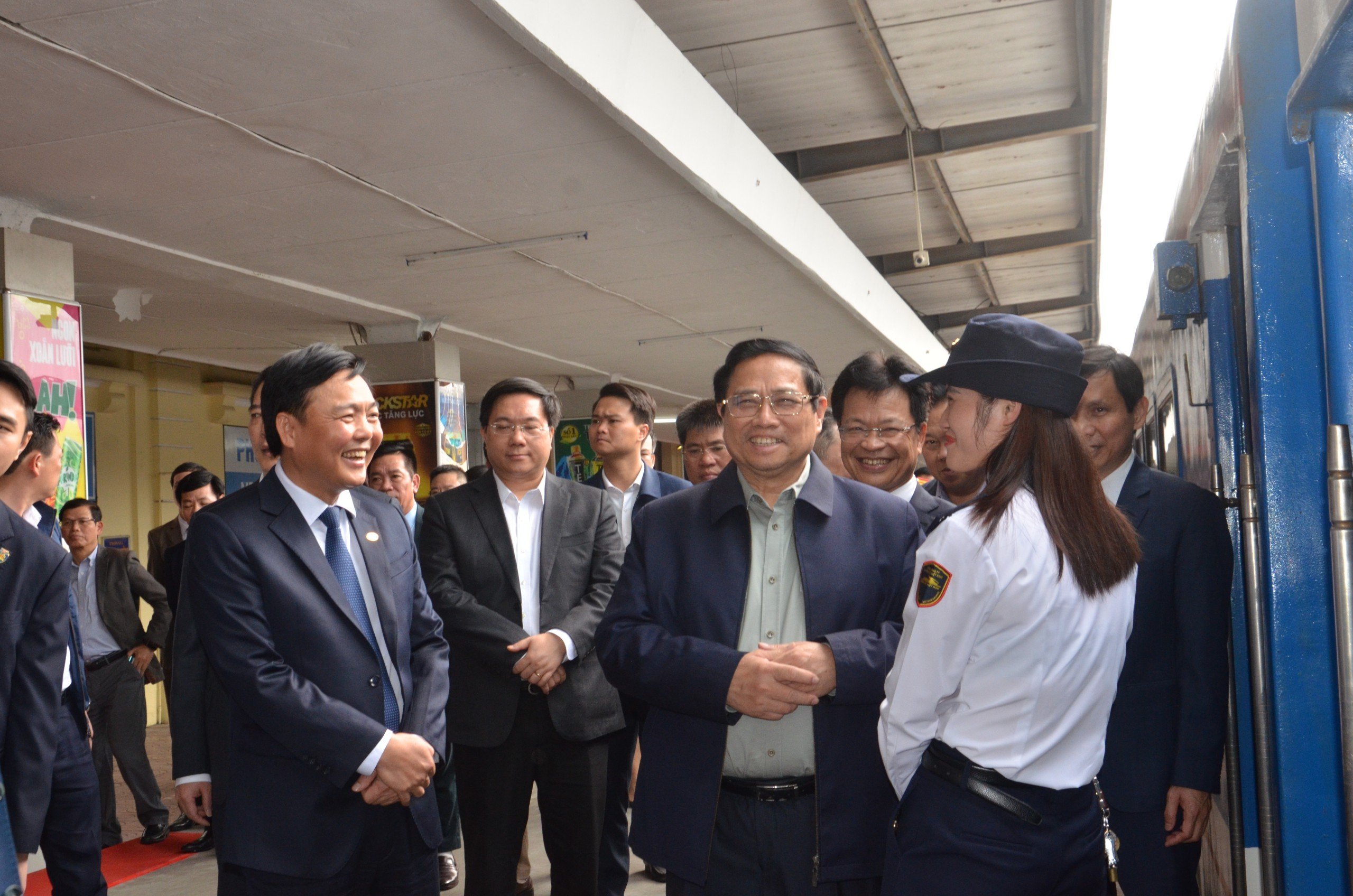 Thủ tướng Phạm Minh Chính chỉ đạo "3 tái cơ cấu" Tổng công ty Đường sắt VN- Ảnh 2.