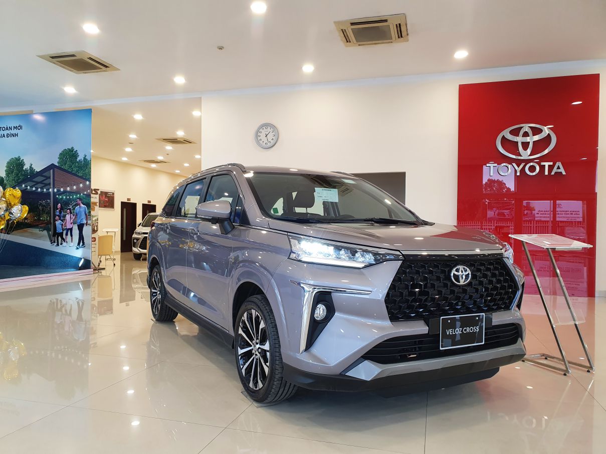 Giá lăn bánh xe Toyota Veloz Cross tháng 11/2024: Rẻ hơn Mitsubishi Xpander - Ảnh 1.