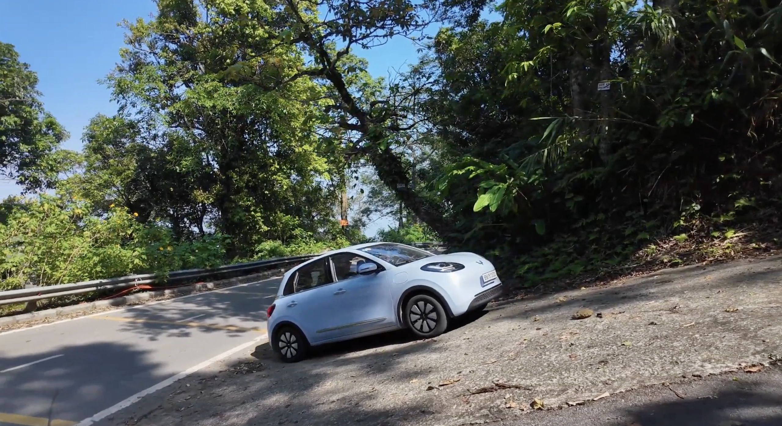 Wuling Bingo không lên nổi dốc mà VinFast VF3 từng leo: Khách Việt đánh giá ra sao?- Ảnh 2.