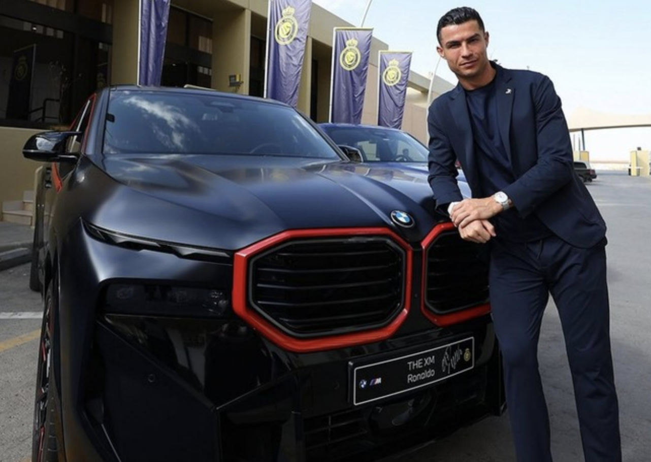 Ô tô BMW mà Cristiano Ronaldo vừa sở hữu giá bao nhiêu?- Ảnh 1.