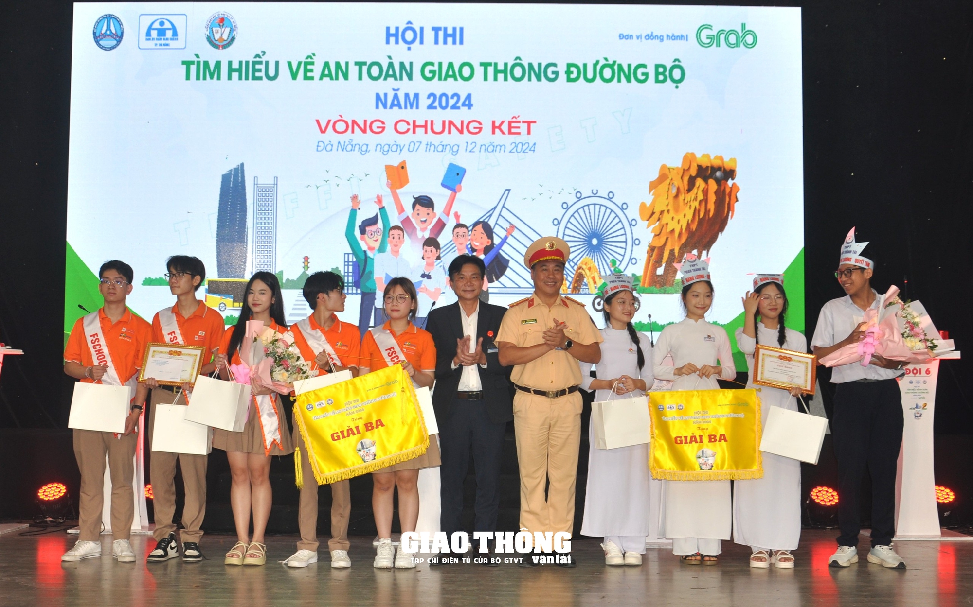 Đà Nẵng: Học sinh Trường THPT Ngô Quyền giành giải Nhất hội thi ATGT đường bộ năm 2024 - Ảnh 6.