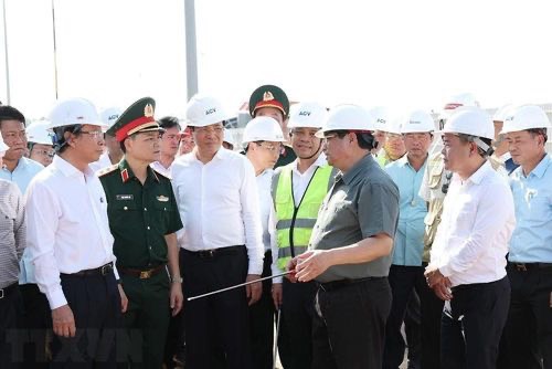 Thủ tướng kiểm tra dự án nhà ga T3 Tân Sơn Nhất- Ảnh 2.