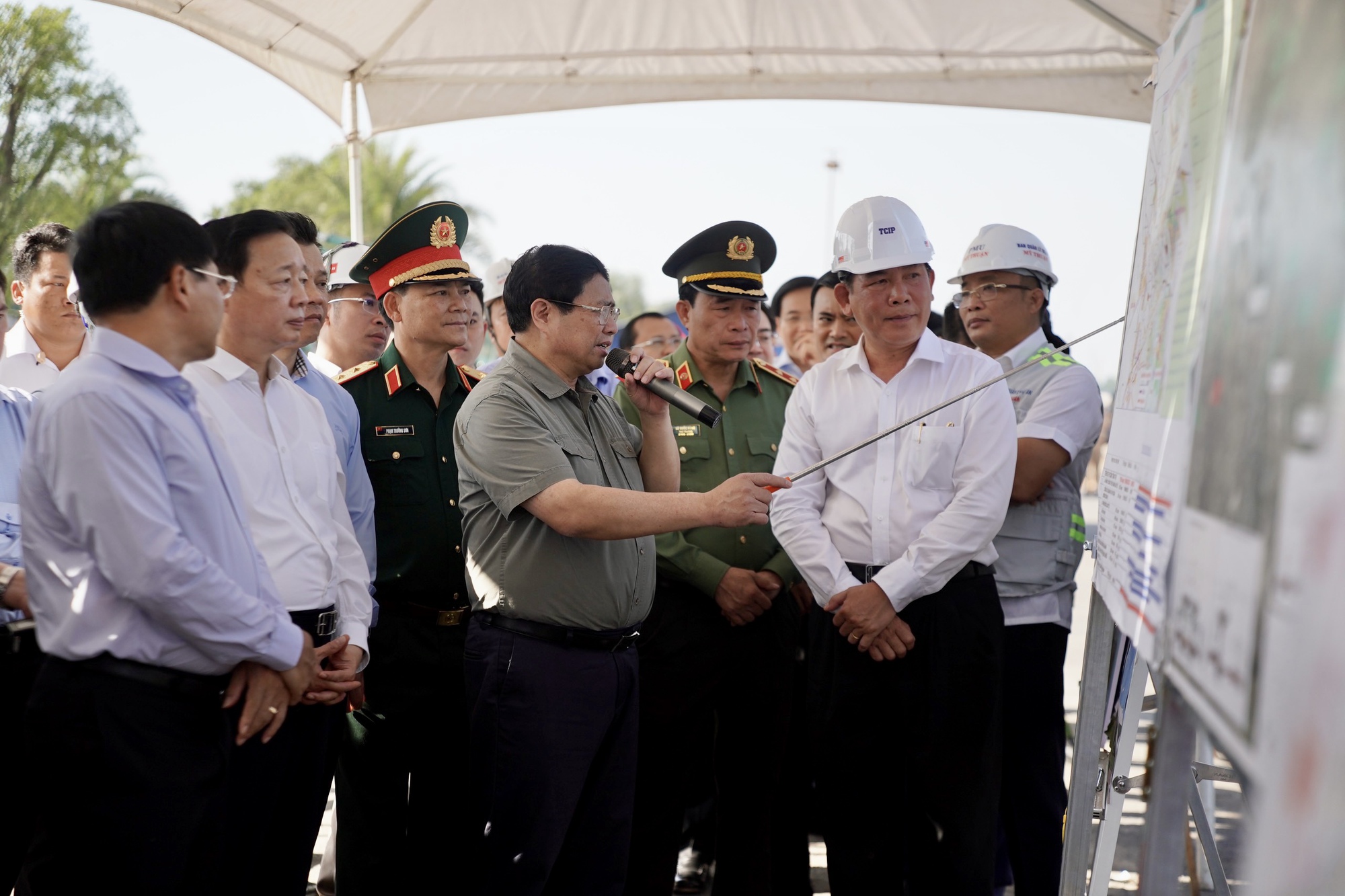 Thủ tướng Chính phủ Phạm Minh Chính: Vành đai 3 TP. HCM có ý nghĩa hết sức quan trọng là động lực cho phát triển - Ảnh 1.
