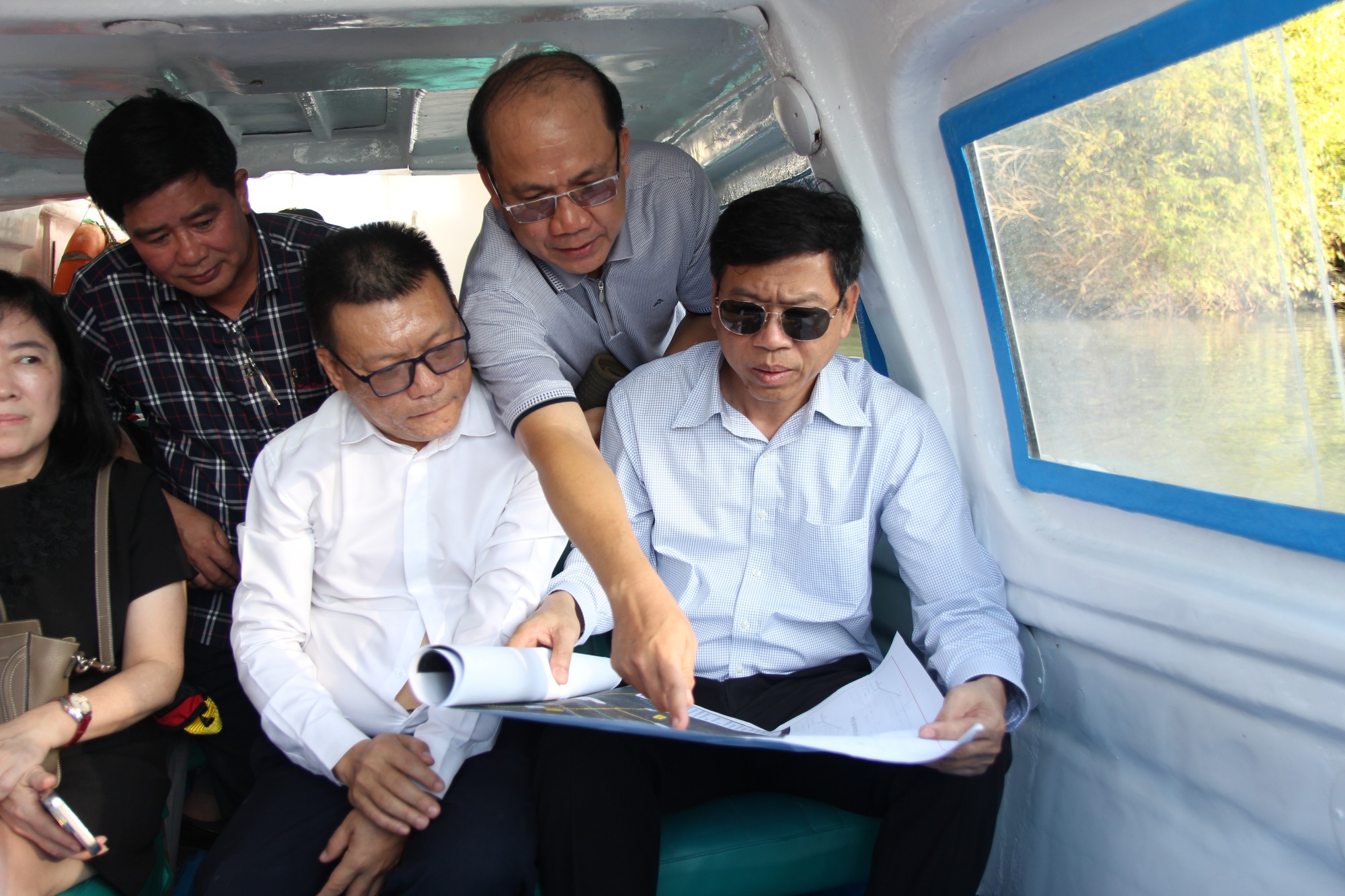 Thứ trưởng Nguyễn Xuân Sang khảo sát dự án kênh Mương Khai - Đốc Phủ Hiền- Ảnh 4.