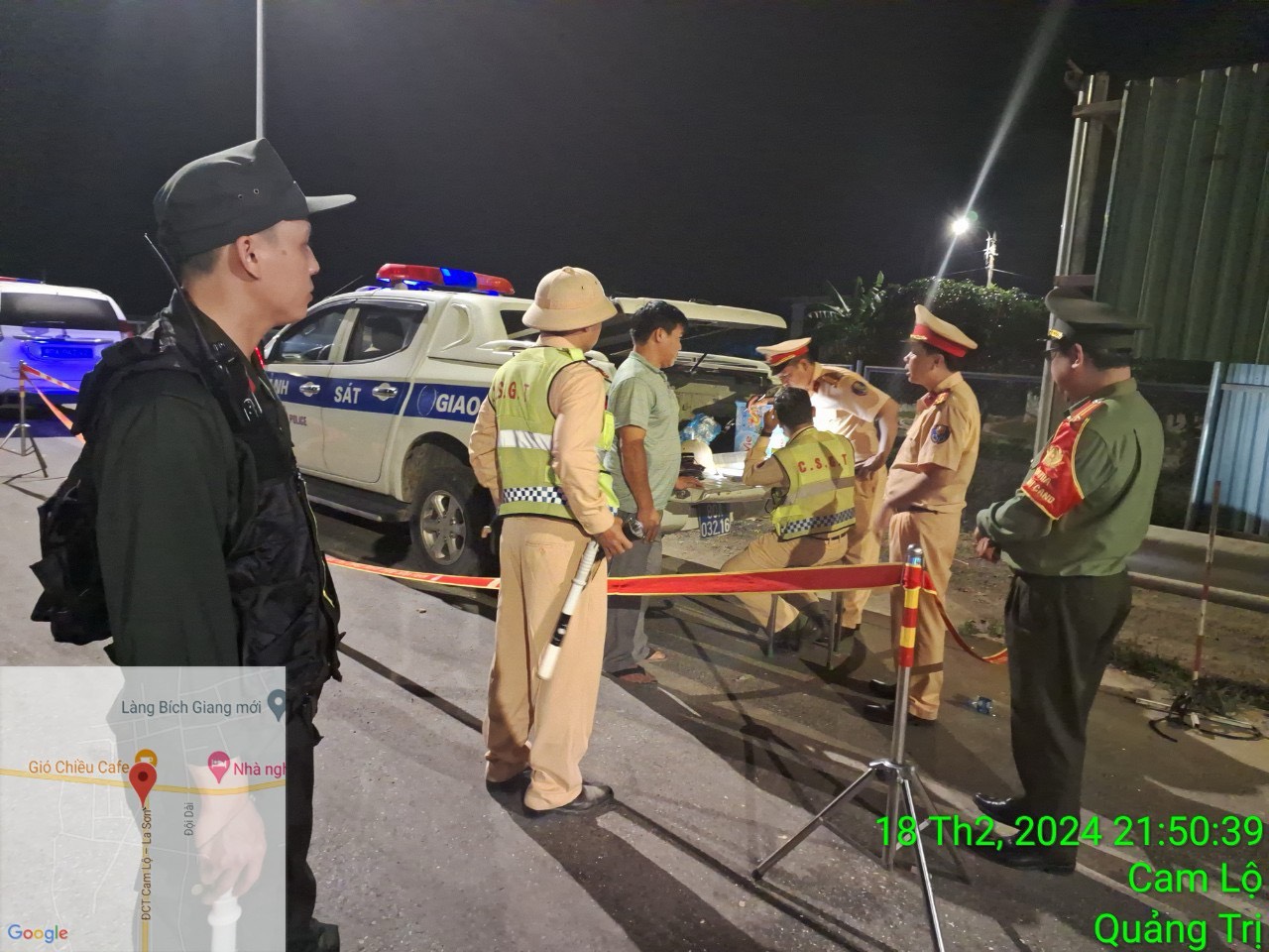 Cục CSGT ghi hình xử phạt hàng loạt ô tô vượt ẩu trên đường cao tốc Cam Lộ - La Sơn- Ảnh 5.