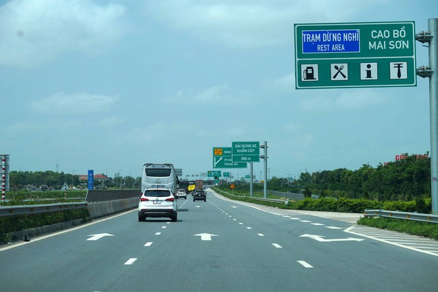 Bảo đảm an toàn khai thác đường gom cao tốc Cao Bồ - Mai Sơn- Ảnh 1.
