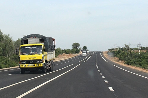 Bộ GTVT phản hồi đề xuất đầu tư nâng cấp nhiều tuyến quốc lộ qua Bình Thuận- Ảnh 1.