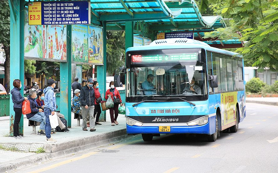 Hà Nội dừng hoạt động 5 tuyến xe buýt- Ảnh 1.