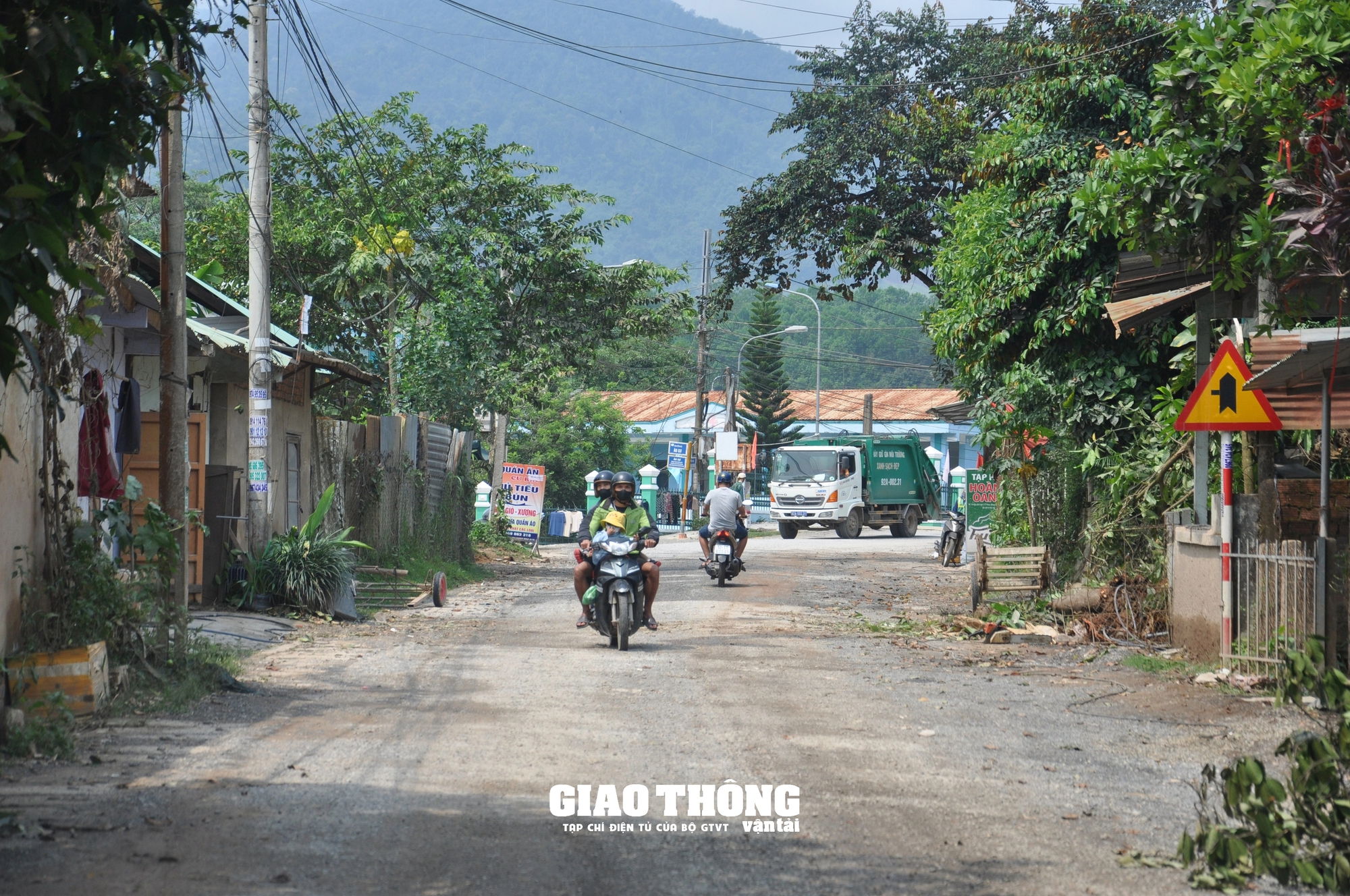 CSGT Quảng Nam xử lý xe ben chở đất gây mất ATGT trên đường Hồ Chí Minh, QL14- Ảnh 14.