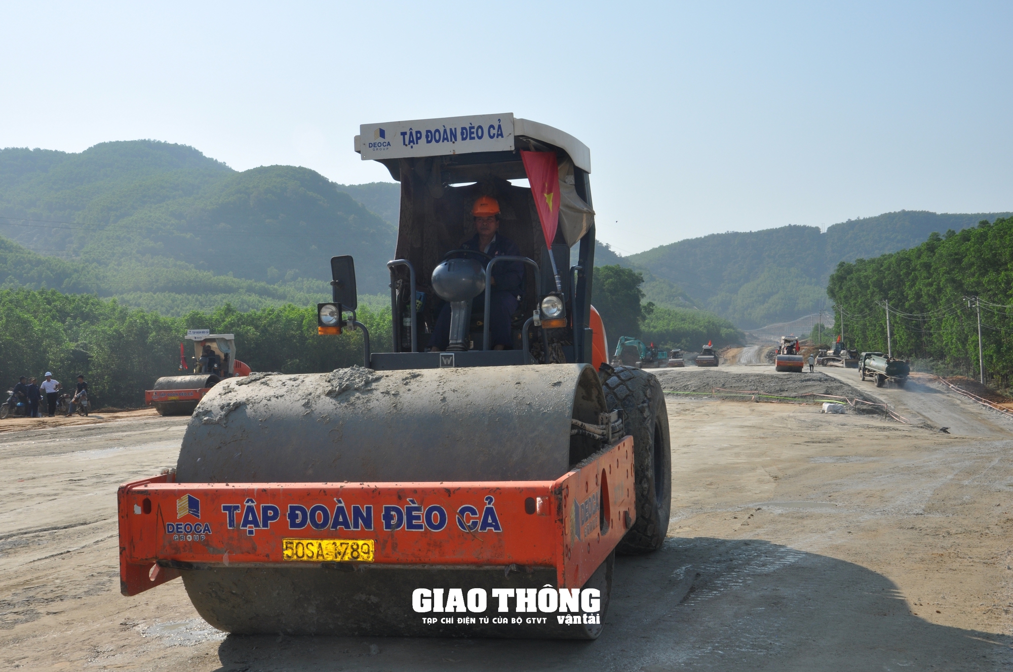 Bộ trưởng Nguyễn Văn Thắng: Tin tưởng dự án cao tốc đoạn Quảng Ngãi - Hoài Nhơn về đích vượt tiến độ- Ảnh 7.