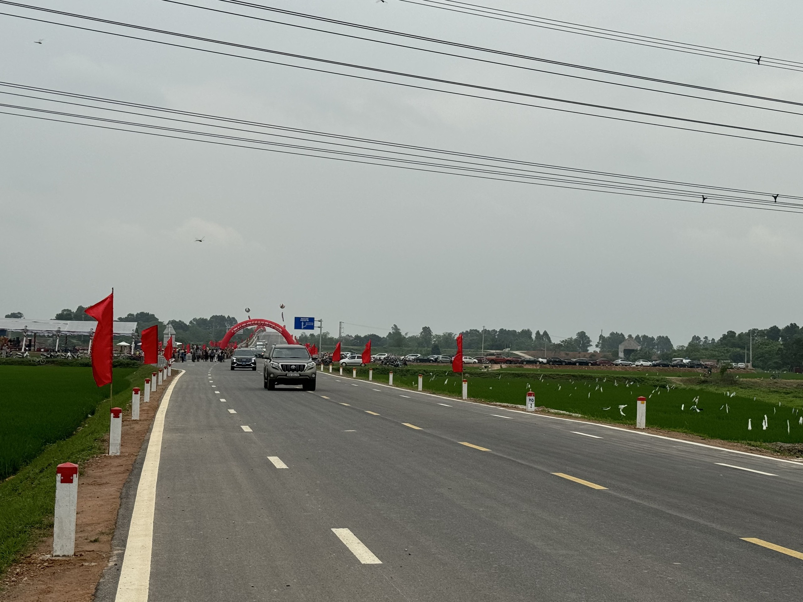 Đưa vào khai thác tuyến đường gần 200 tỷ đồng nối Hà Nội - Bắc Giang- Ảnh 13.