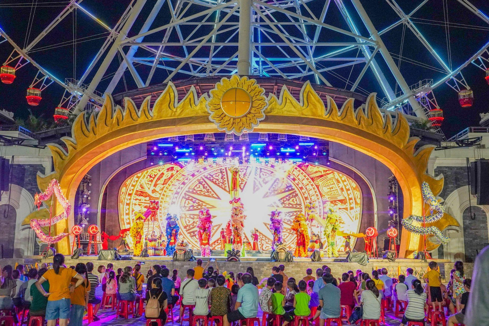 Dịp lễ 30/4, đến Đà Nẵng xem múa rối và chơi hội chợ Mặt trời - Ảnh 5.