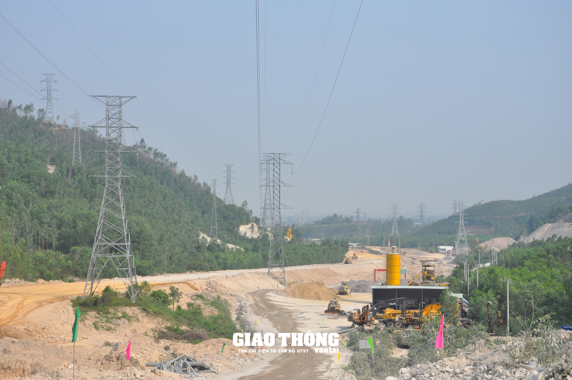 Thông hầm Sơn Triệu thuộc dự án cao tốc đoạn Quy Nhơn - Chí Thạnh vượt tiến độ 1 tháng- Ảnh 14.