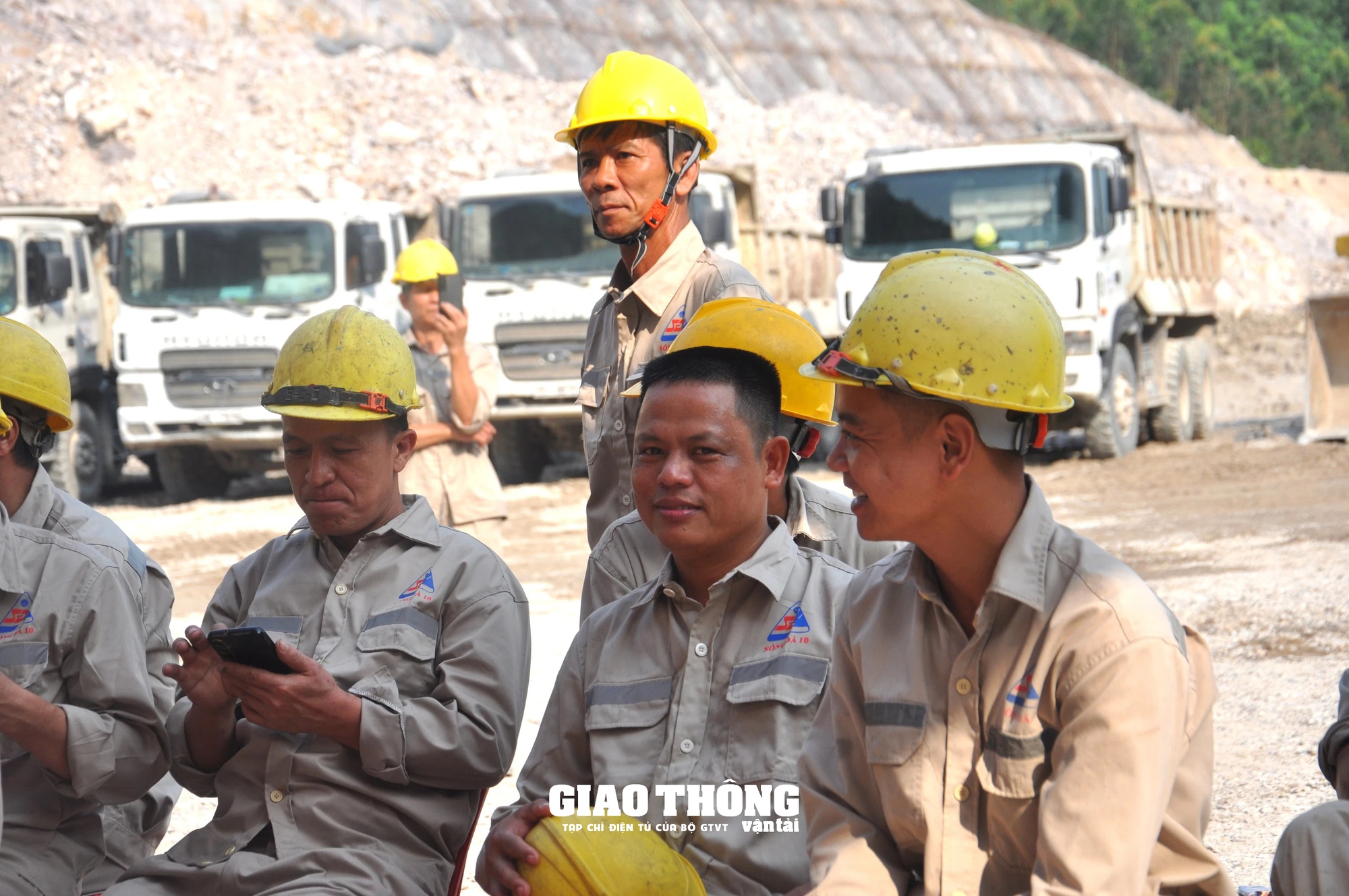 Thông hầm Sơn Triệu thuộc dự án cao tốc đoạn Quy Nhơn - Chí Thạnh vượt tiến độ 1 tháng- Ảnh 8.