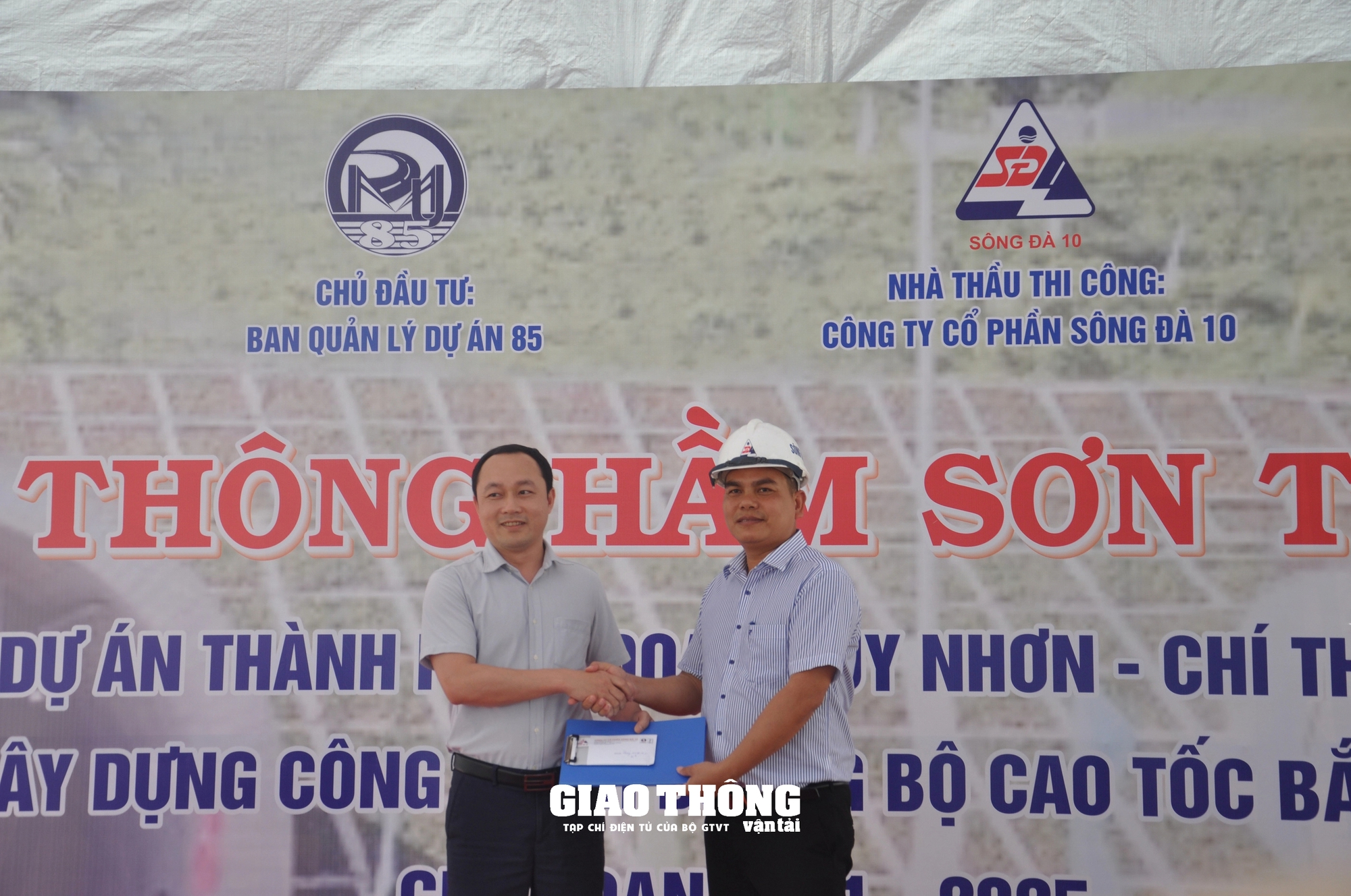 Thông hầm Sơn Triệu thuộc dự án cao tốc đoạn Quy Nhơn - Chí Thạnh vượt tiến độ 1 tháng- Ảnh 3.