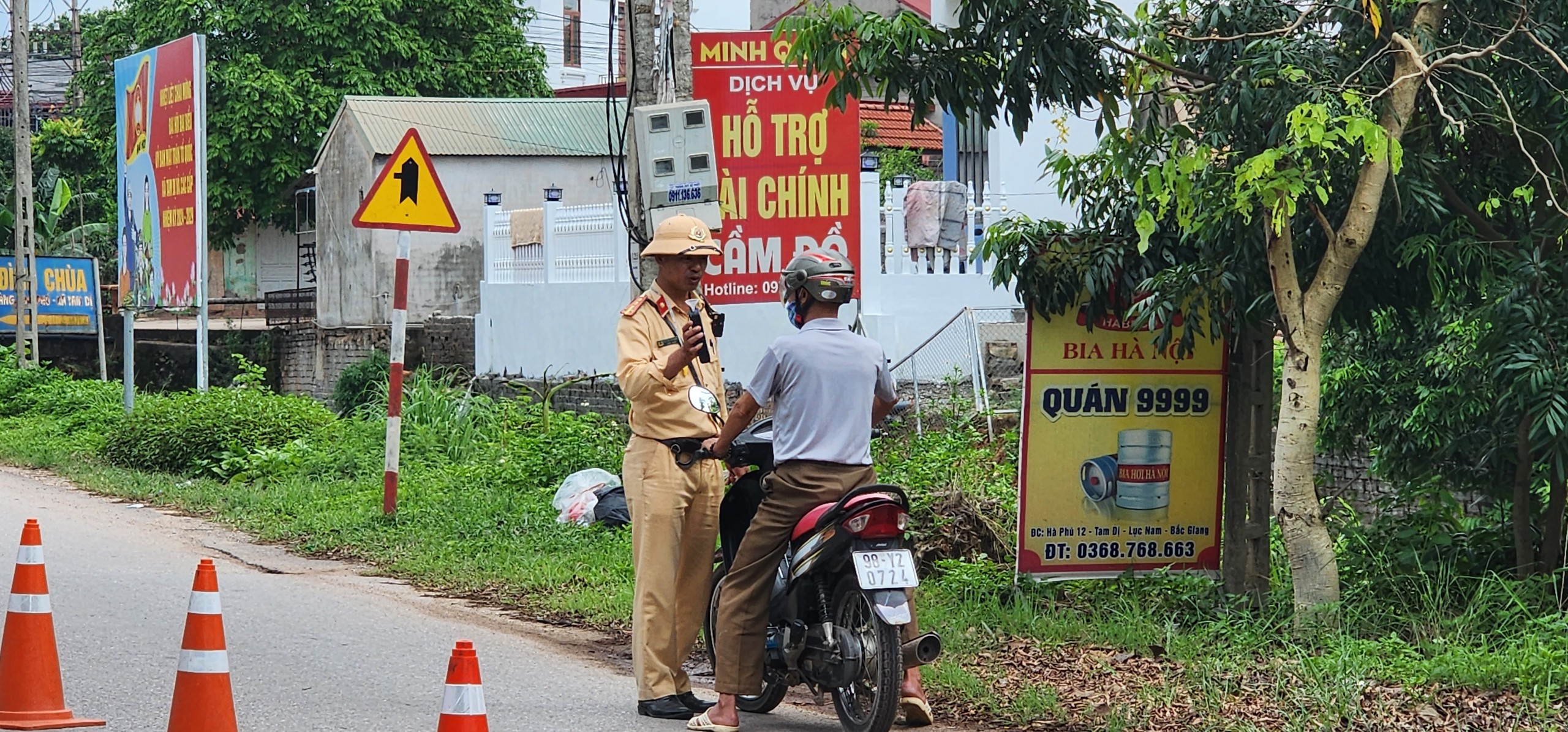 Bắc Giang: Xử lý tài xế "ma men" ngay tại thôn, xóm- Ảnh 2.
