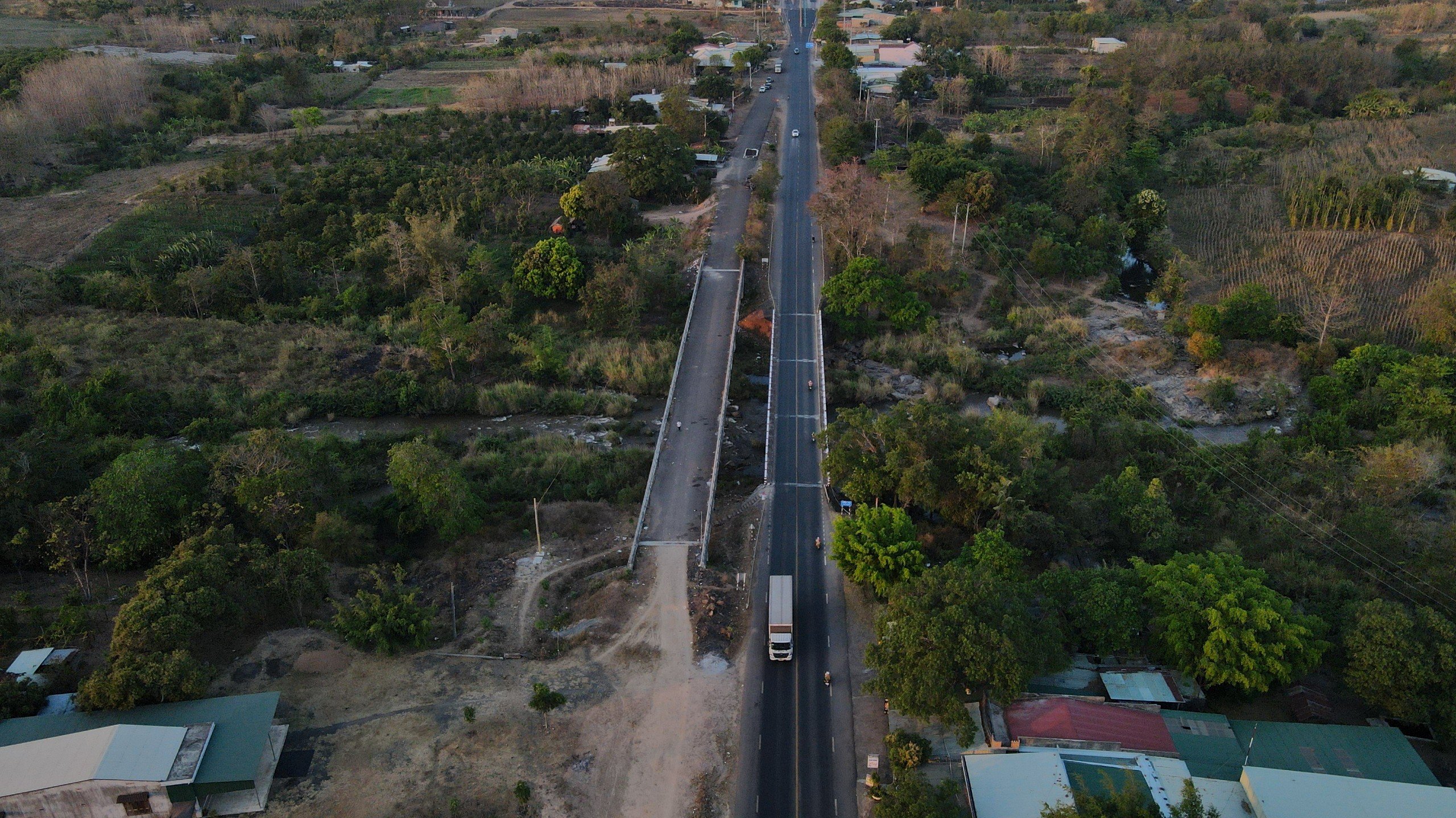 Cầu 110 nối Đắk Lắk - Gia Lai dang dở nhiều năm do chậm trễ giải phóng mặt bằng- Ảnh 1.