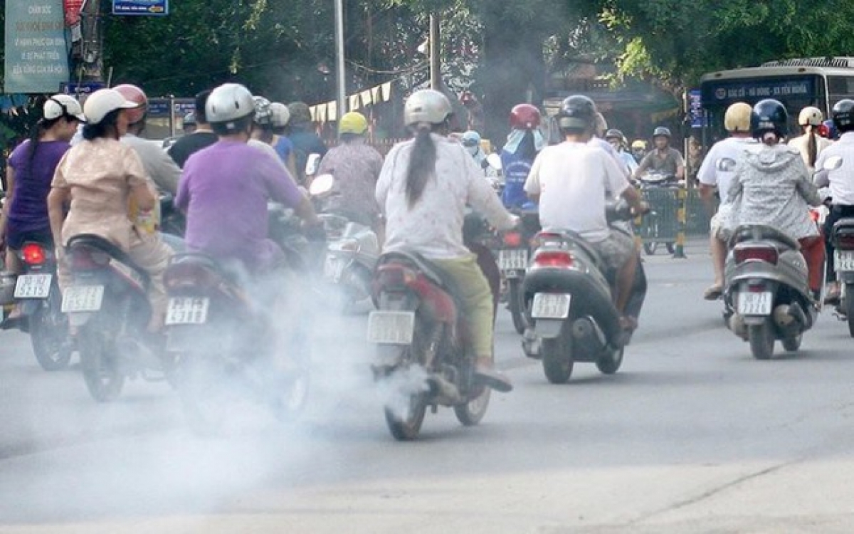 Kiểm soát khí thải xe máy góp phần bảo vệ môi trường ở các đô thị lớn- Ảnh 1.