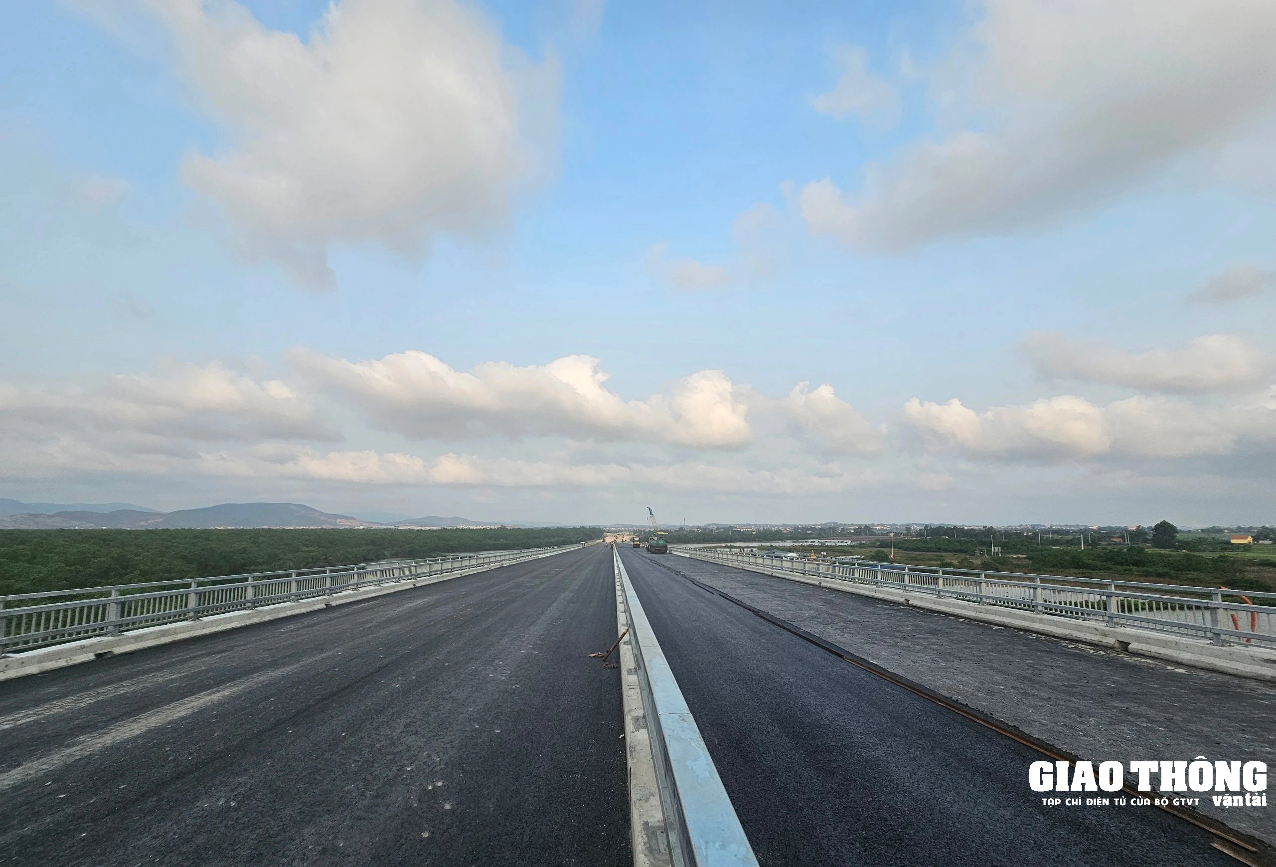 Cầu Bến Rừng gần 2.000 tỷ đồng nối Hải Phòng - Quảng Ninh chuẩn bị hoàn thành- Ảnh 4.