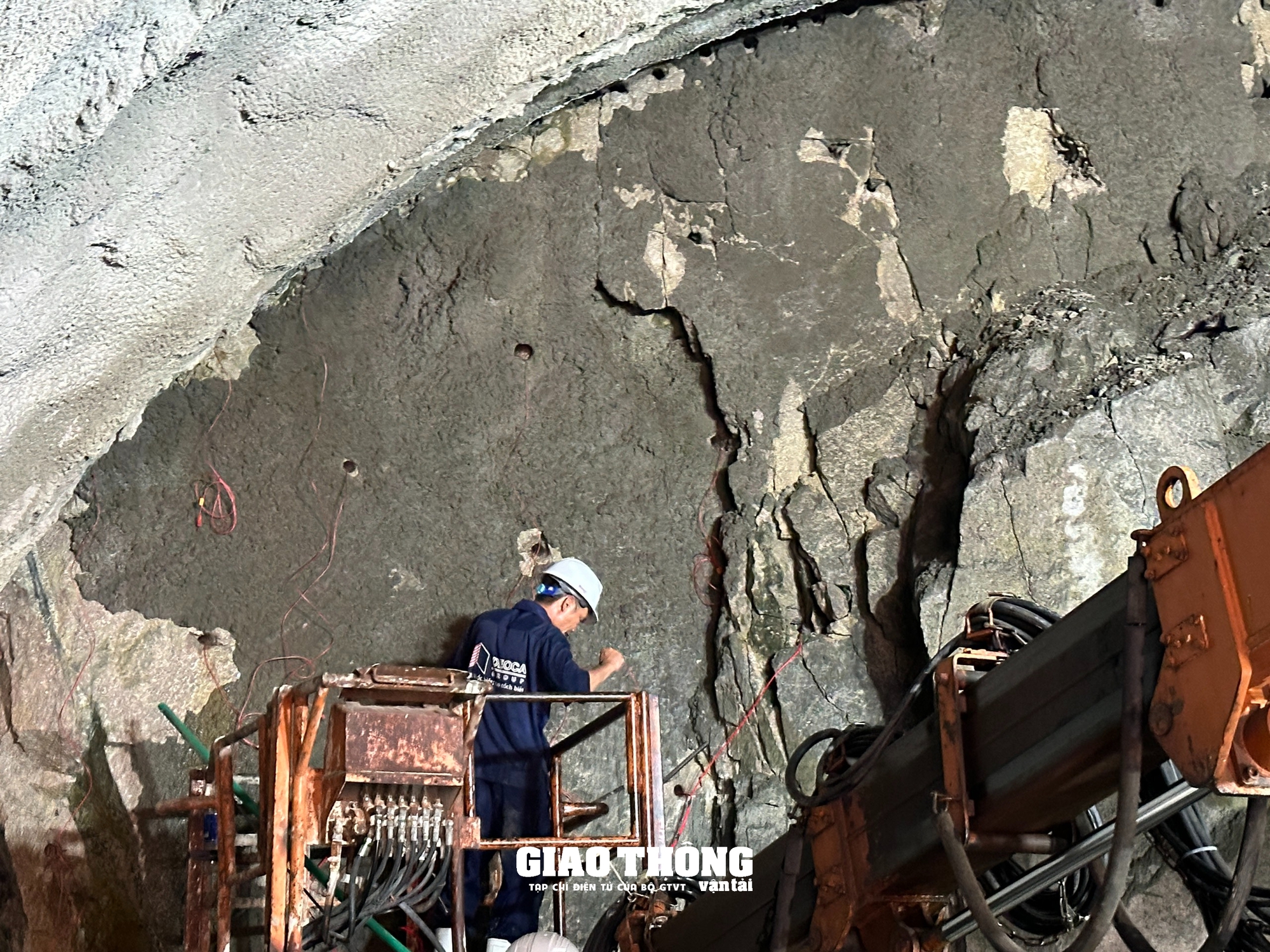Cận cảnh thi công hầm Phượng Hoàng trên cao tốc Khánh Hòa - Buôn Ma Thuột- Ảnh 6.