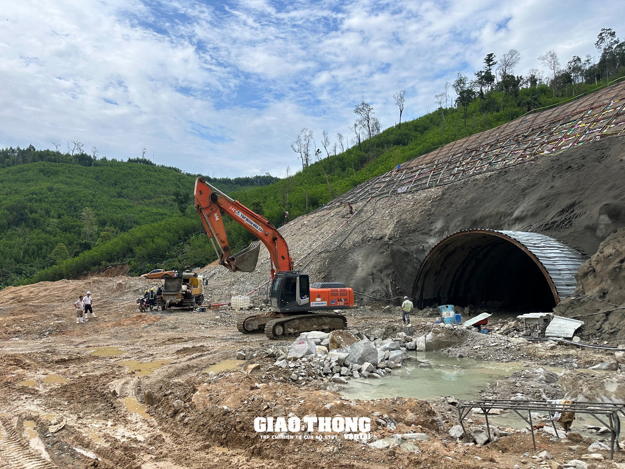 Cận cảnh thi công hầm Phượng Hoàng trên cao tốc Khánh Hòa - Buôn Ma Thuột- Ảnh 8.