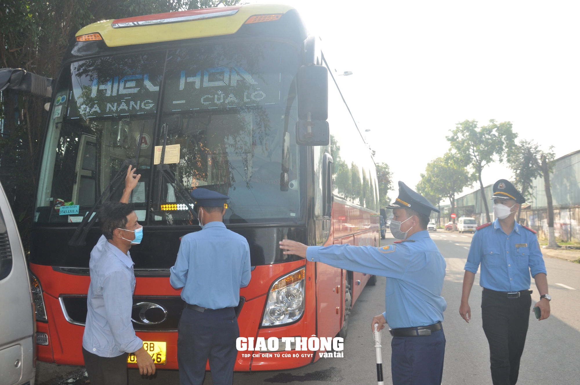 "Điểm mặt" những giải pháp đảm bảo trật tự ATGT ở TP. Đà Nẵng trong 6 tháng cuối năm 2024- Ảnh 1.