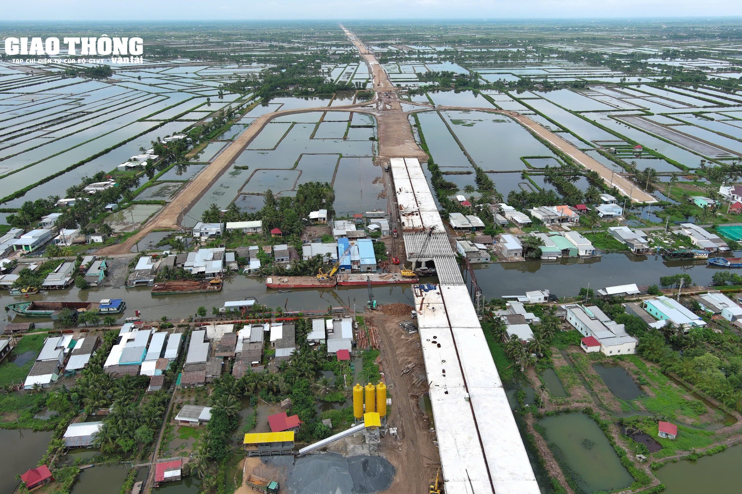 Để cát biển về đến được công trường: Bài 2 – Theo sát từng hành trình- Ảnh 2.