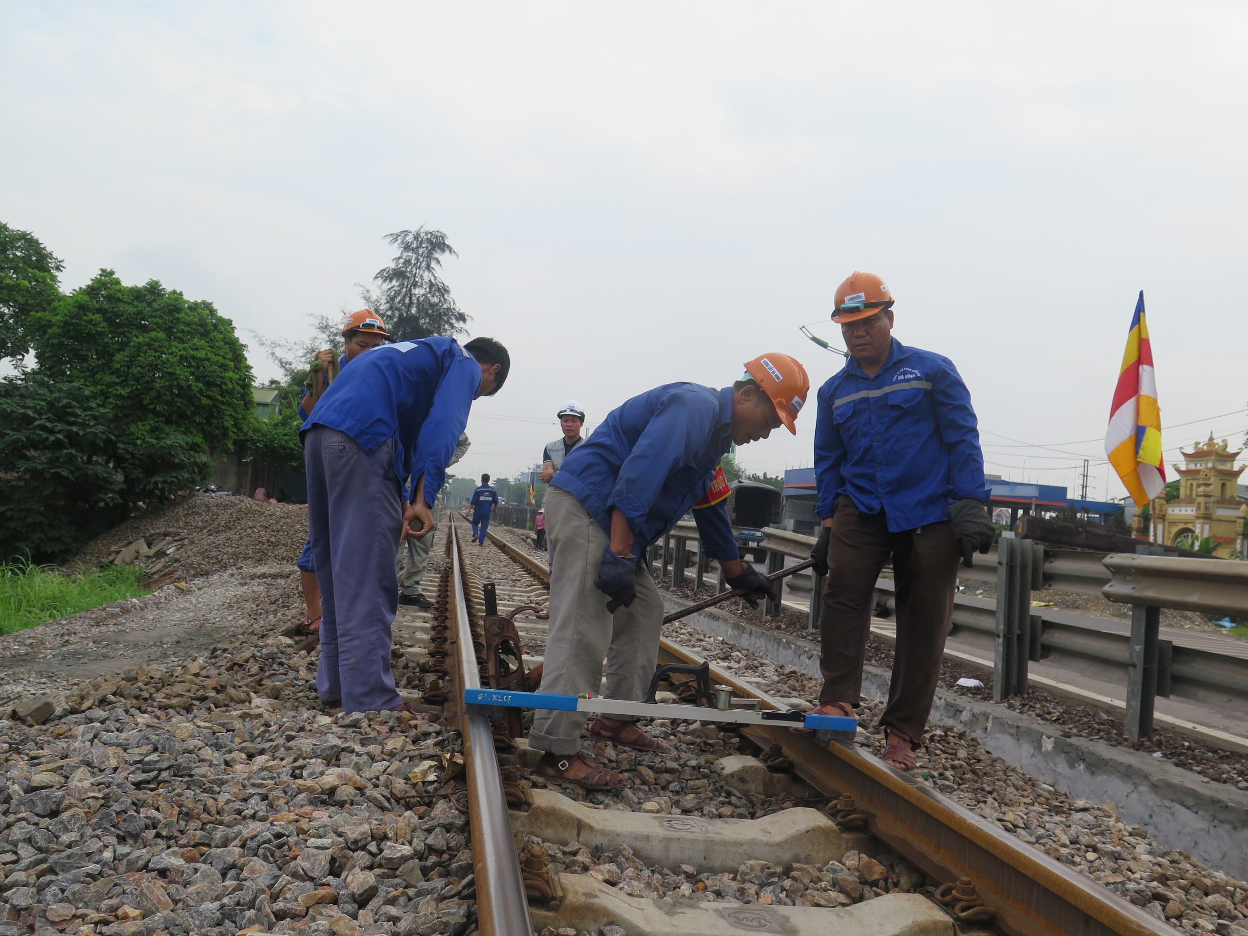 Đặt hàng VNR quản lý, bảo trì toàn bộ đường sắt quốc gia đến hết năm 2030- Ảnh 1.