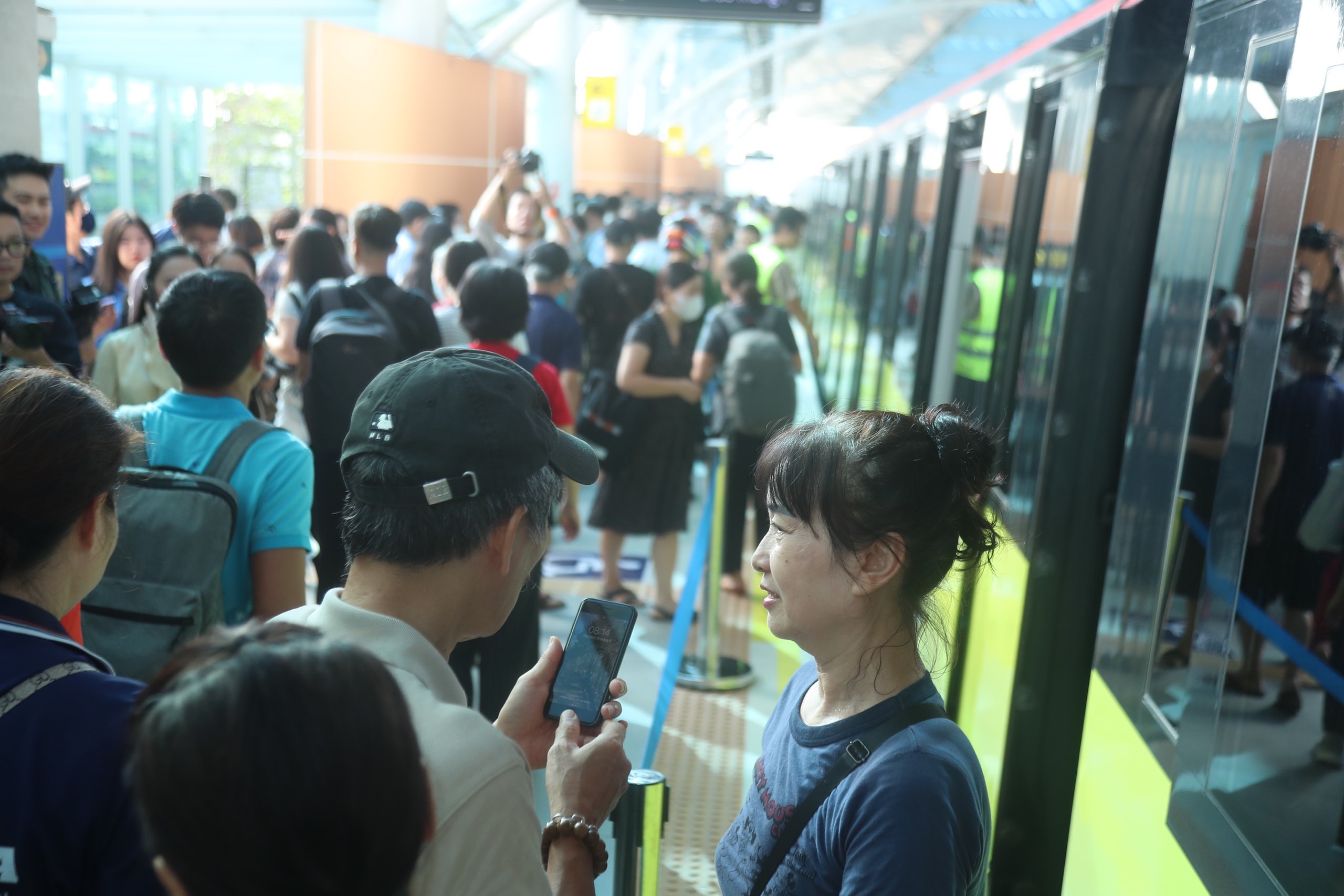 Chính thức vận hành thương mại 8,5 km trên cao tuyến đường sắt Nhổn - ga Hà Nội - Ảnh 4.