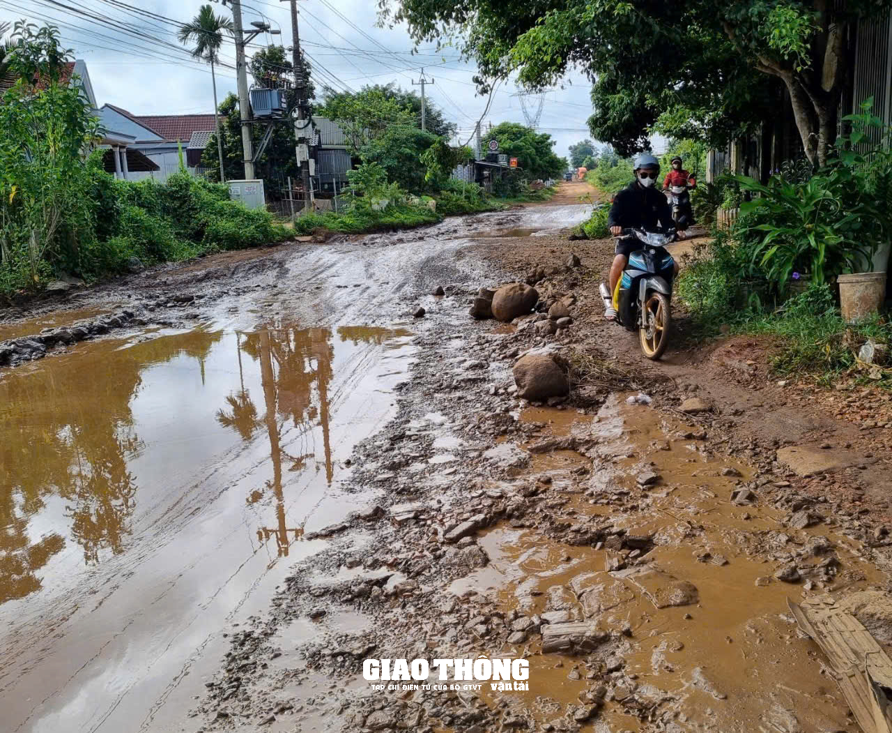 Đắk Lắk: Đường chưa thi công hư hỏng nghiêm trọng khiến người dân khốn khổ- Ảnh 2.