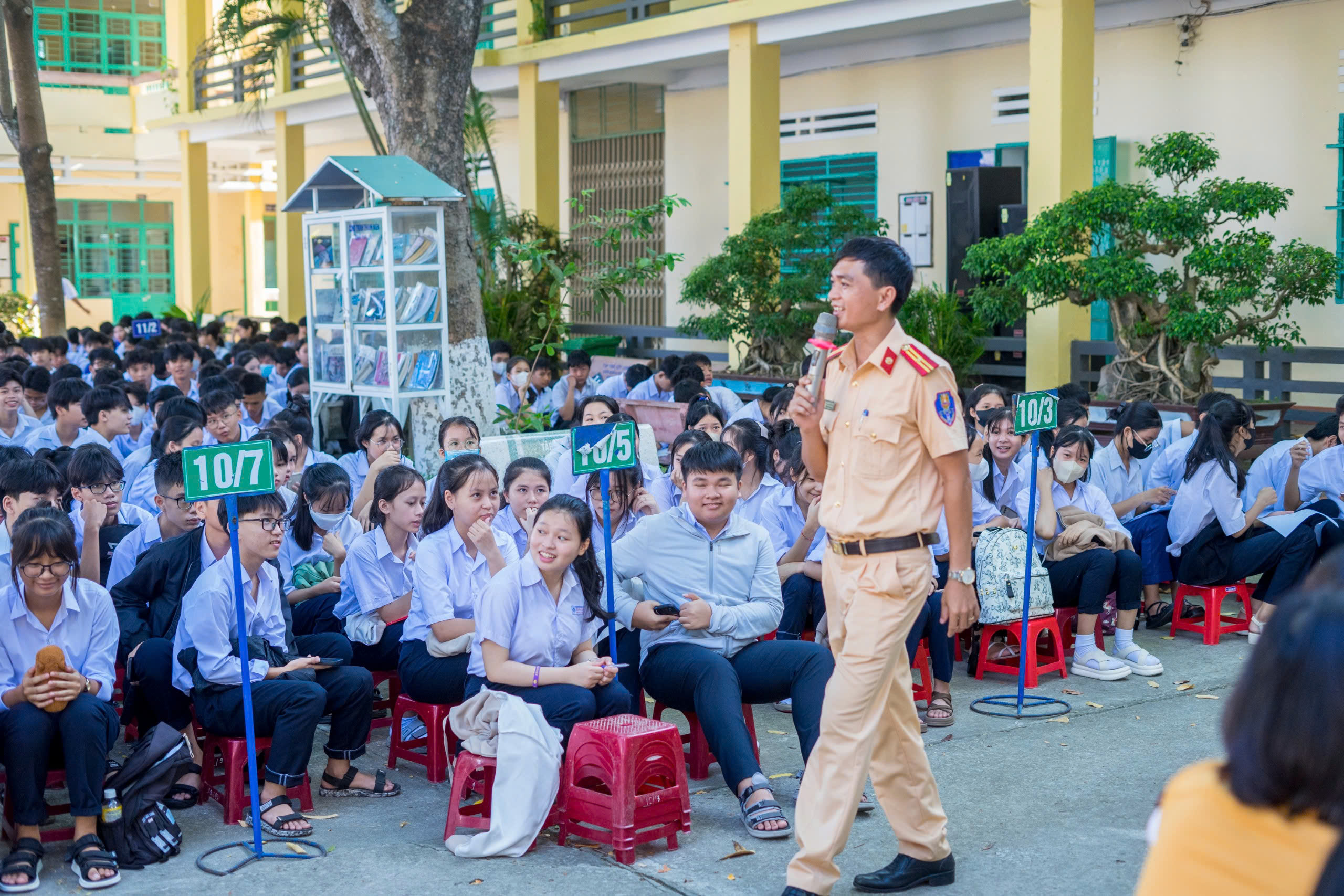 Cao điểm đảm bảo TTATGT, CSGT Quảng Nam xử lý loạt lái xe vi phạm nồng độ cồn - Ảnh 1.