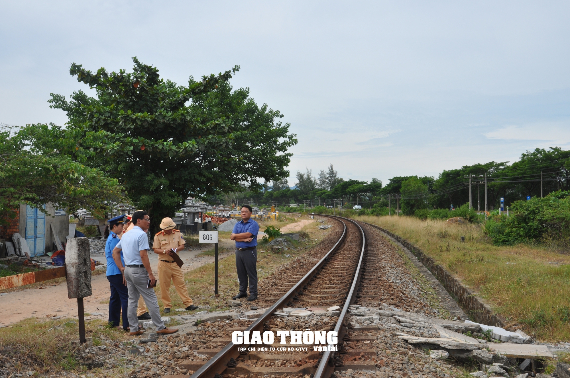 Phát sinh nhiều lối đi tự mở, gây mất ATGT tuyến đường sắt ở địa bàn TP. Đà Nẵng - Ảnh 5.