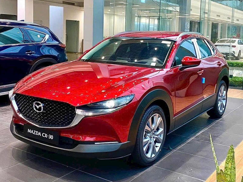 Giá xe Mazda CX-30 lăn bánh tháng 1/2025: Giá rẻ đấu Toyota Corolla Cross - Ảnh 1.