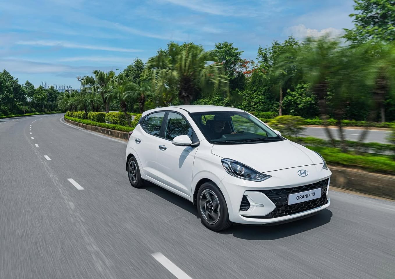 Giá xe Hyundai Grand i10 lăn bánh tháng 2/2025: Tiếp tục ưu đãi để kéo khách- Ảnh 3.