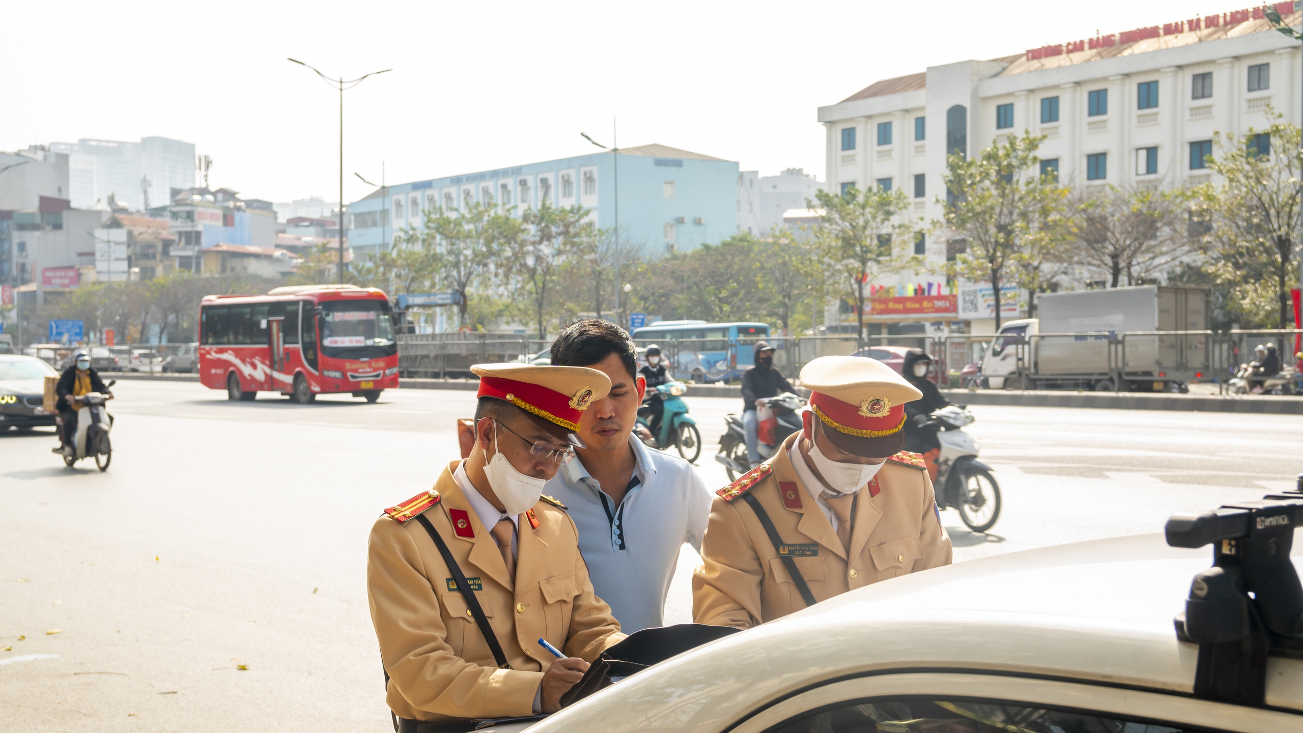 Tăng mức phạt lỗi xe không chính chủ mới nhất năm 2025, mượn xe người thân có bị phạt?- Ảnh 1.