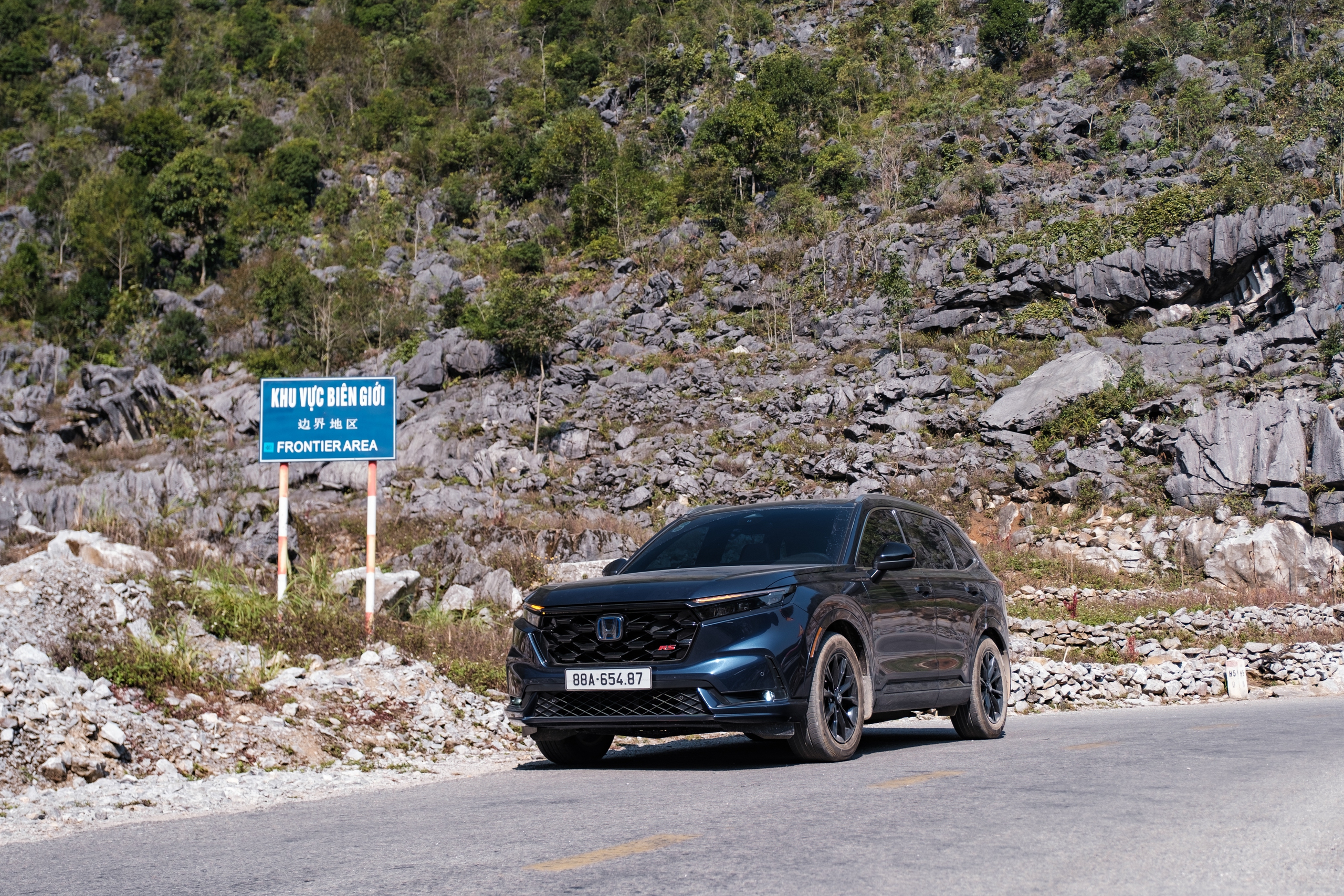 Phân khúc SUV hạng C thêm cạnh tranh khi Honda CR-V e:HEV lắp ráp tại Việt Nam- Ảnh 1.