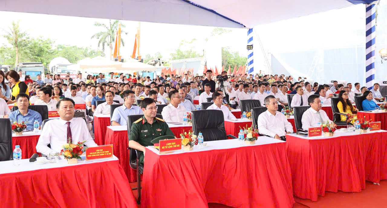 Khởi công xây dựng cầu Thượng Cát - cây cầu thứ 6 bắc qua sông Hồng - Ảnh 3.