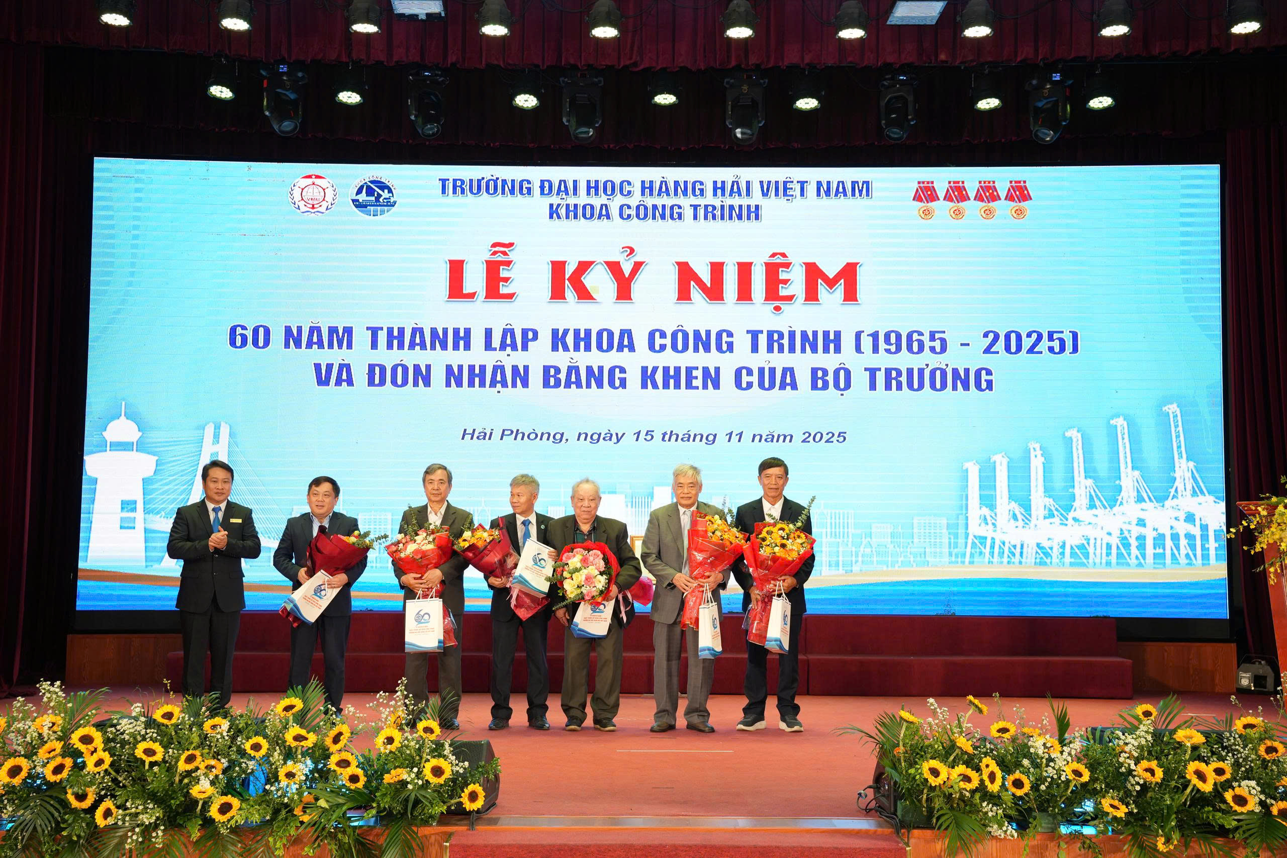 Khoa Công trình - Trường Đại học Hàng hải Việt Nam 60 năm chắp cánh những ước mơ- Ảnh 4.
