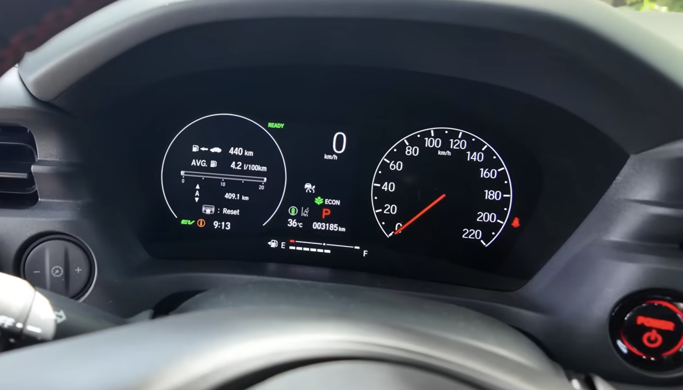 Đánh giá Honda HR-V e:HEV RS: Khác biệt ở vận hành - Ảnh 20.