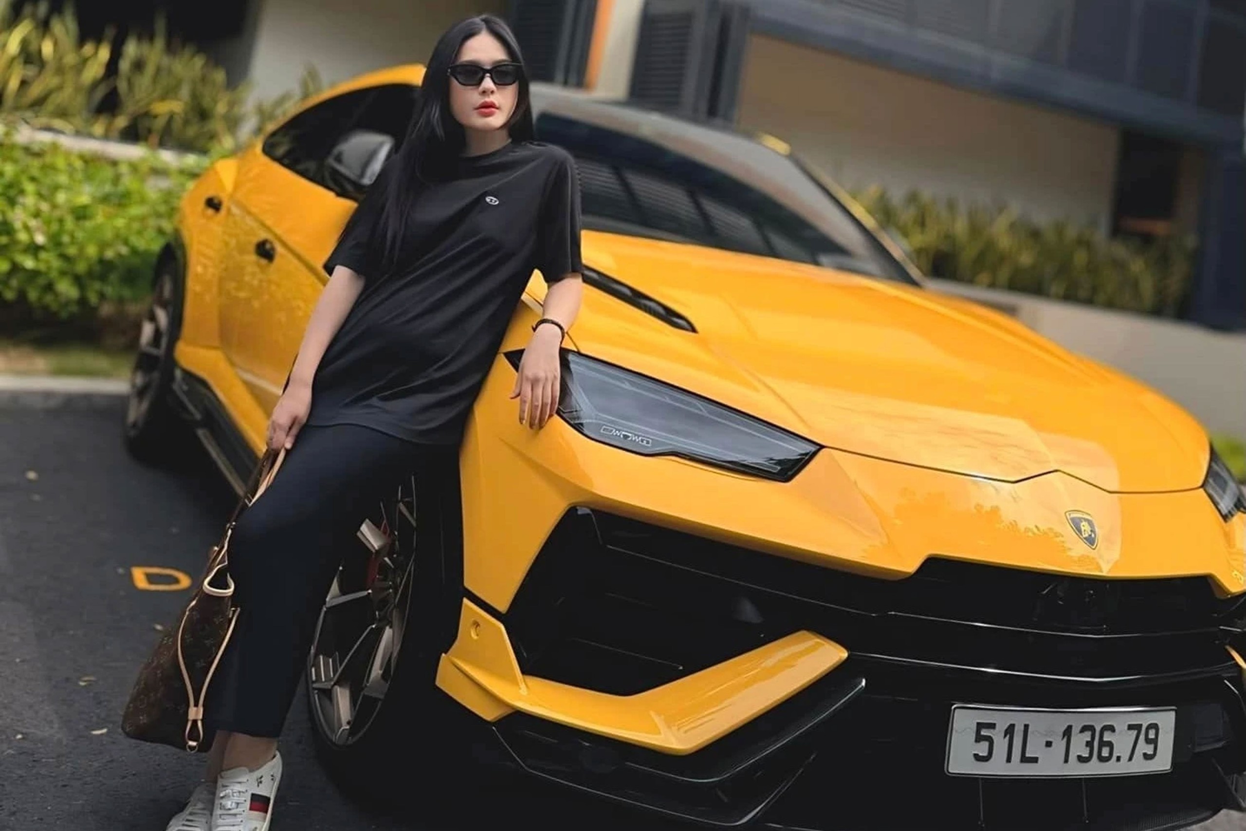 Điểm danh dàn siêu xe của vợ chồng Đoàn Di Băng - Ảnh 2.