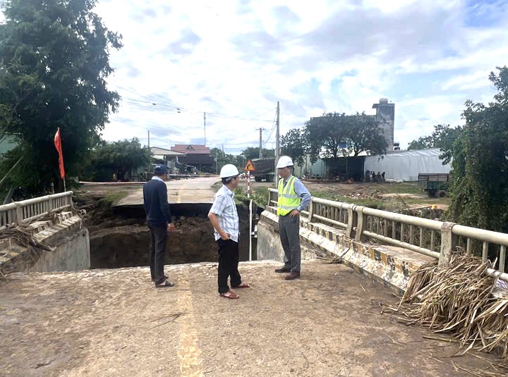 Nỗ lực đảm bảo giao thông thông suốt địa bàn miền Trung - Tây Nguyên- Ảnh 5. Nỗ lực đảm bảo giao thông thông suốt địa bàn miền Trung - Tây Nguyên- Ảnh 5.