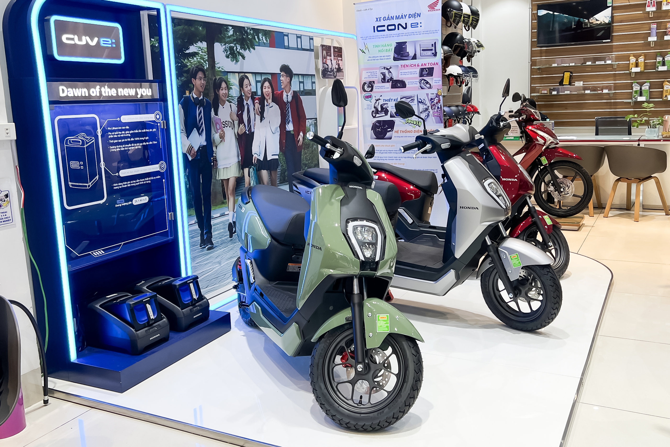 Thị trường xe máy cuối năm, Honda tung ưu đãi lớn cho khách mua xe - Ảnh 2.