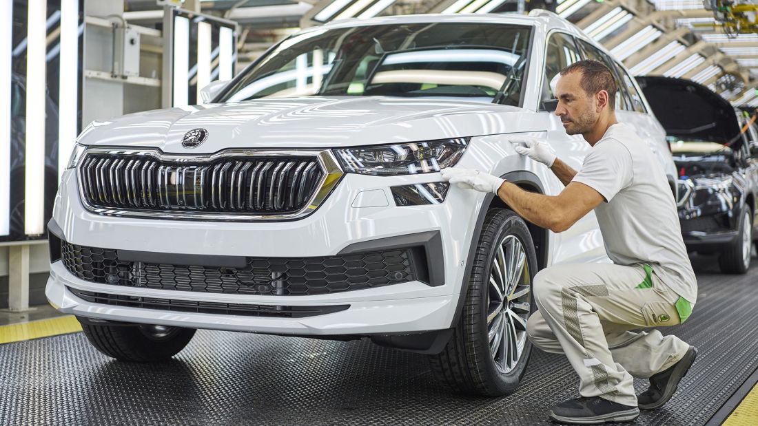 Châu Âu bỏ lệnh cấm xe xăng dầu- Ảnh 1. Châu Âu bỏ lệnh cấm xe xăng dầu- Ảnh 1.