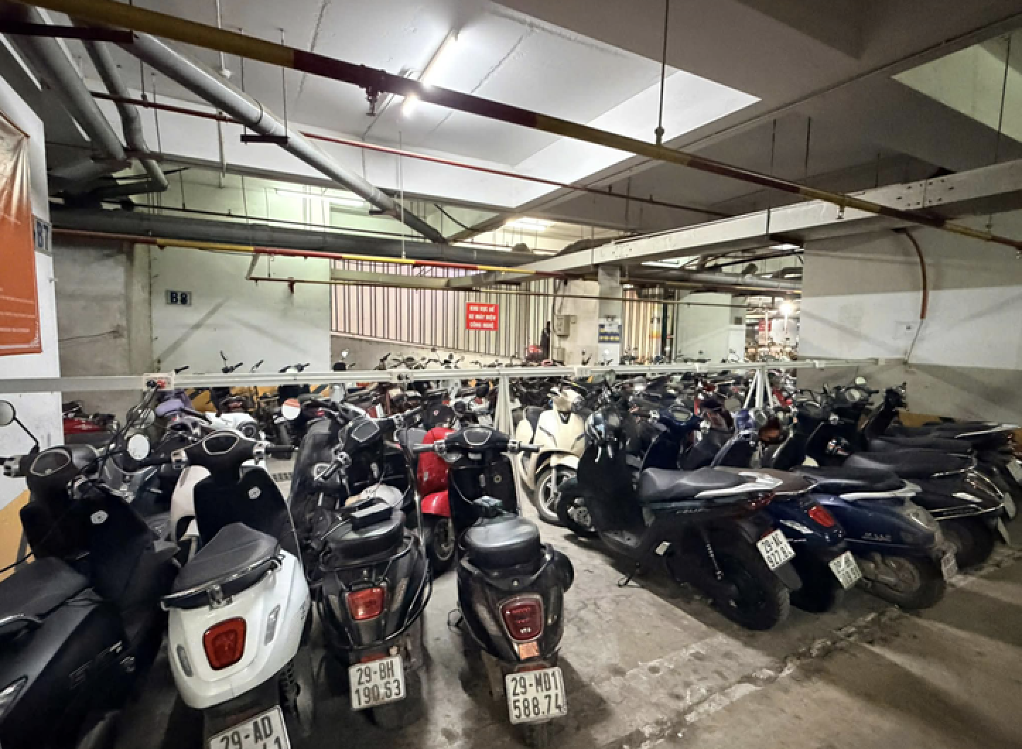 Giải pháp thay thế khi xe điện bị cấm ở chung cư- Ảnh 1. Giải pháp thay thế khi xe điện bị cấm ở chung cư- Ảnh 1.