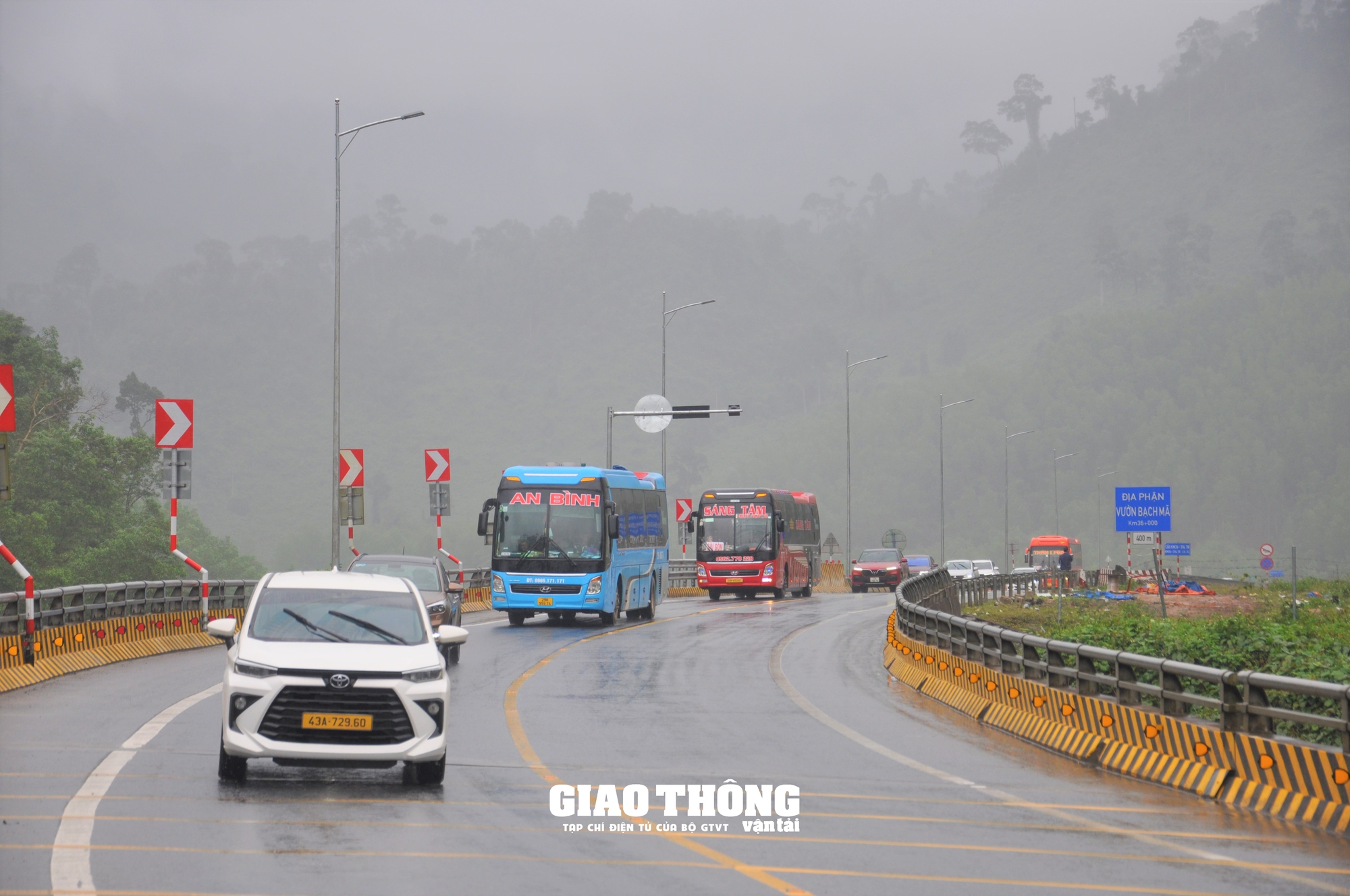 Xoá điểm đen TNGT trên tuyến La Sơn - Hoà Liên qua địa bàn Đà Nẵng- Ảnh 2.