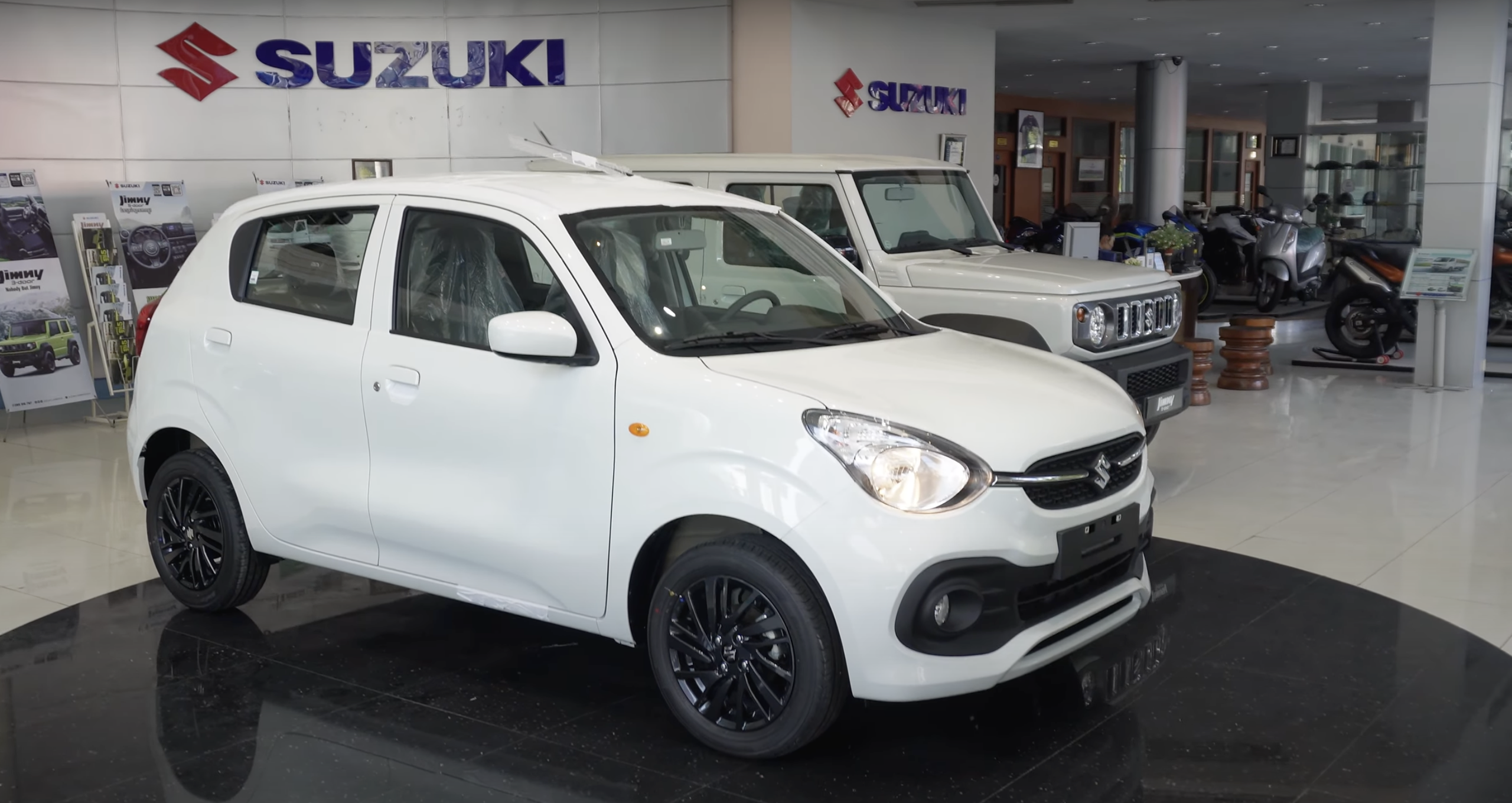 Ảnh thực tế xe Suzuki mới tại đại lý: Giá từ 154 triệu, gây khó cho Hyundai Grand i10, KIA Morning- Ảnh 1.