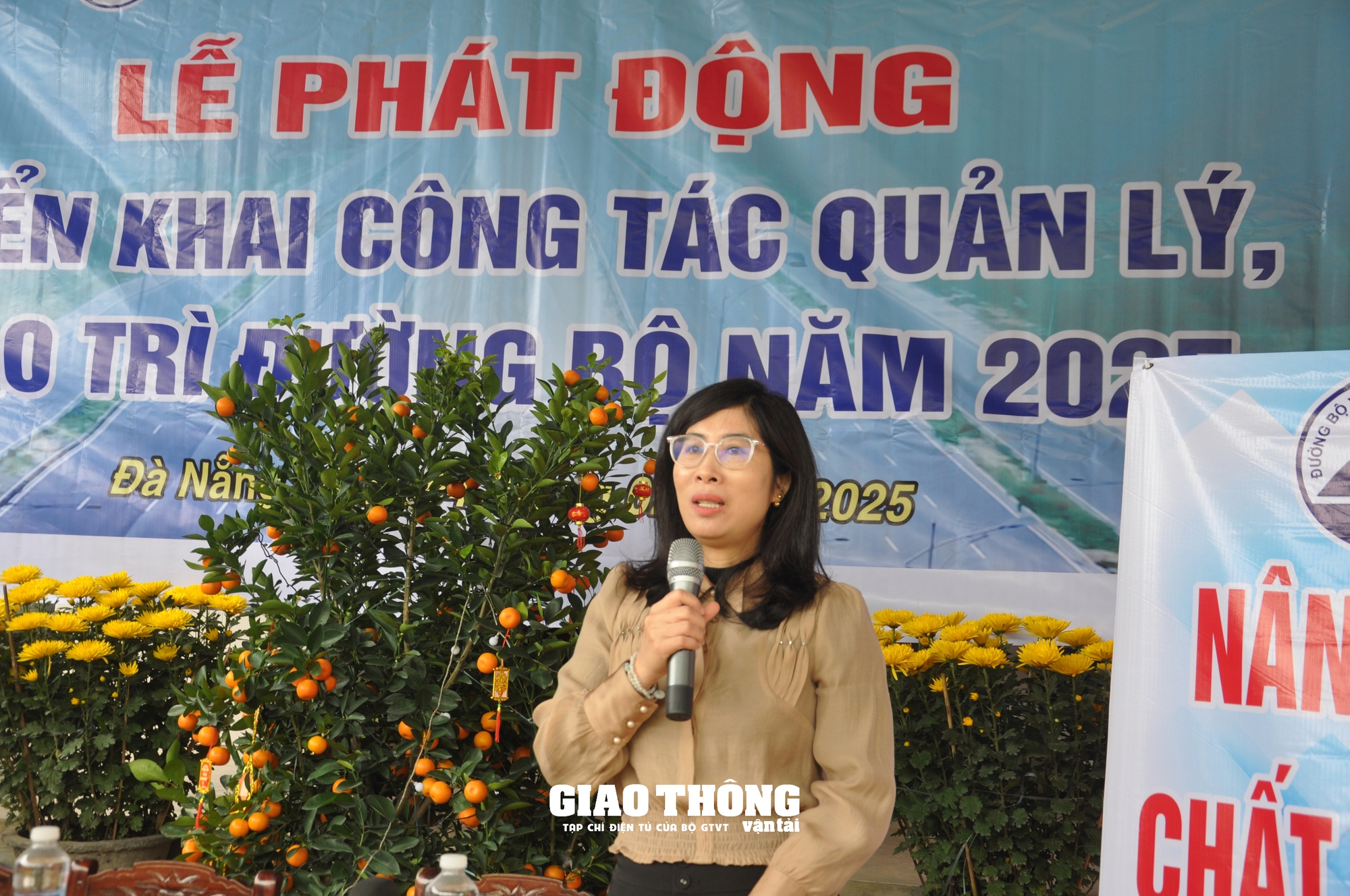 Ngành Đường bộ phát động ra quân bảo trì, bảo dưỡng thường xuyên các tuyến quốc lộ năm 2025 - Ảnh 2.