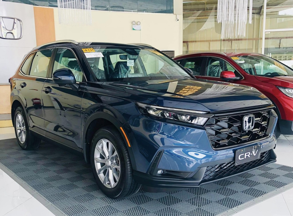 Loạt ô tô ưu đãi kích cầu tiêu dùng cuối năm - Ảnh 1.